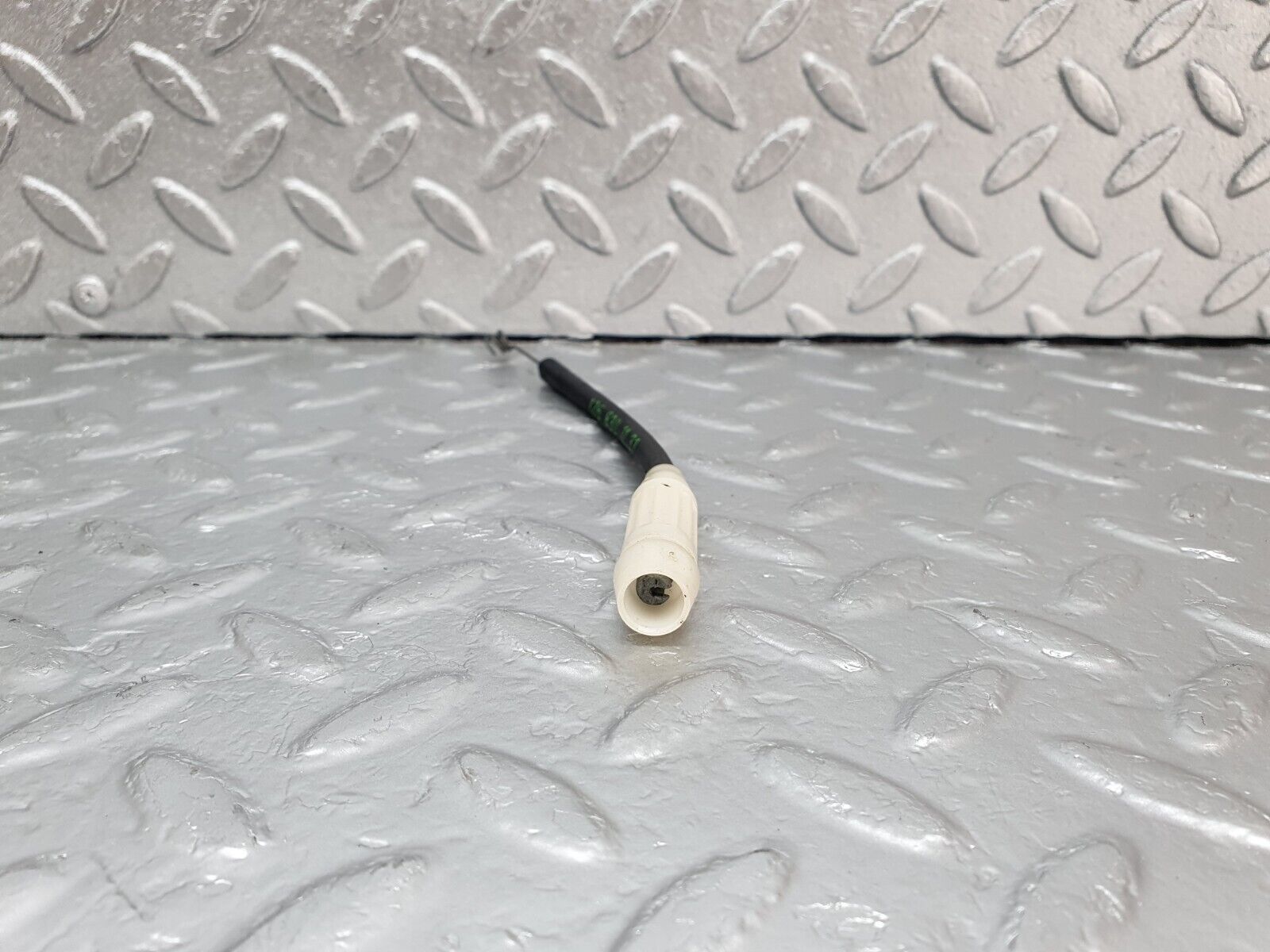 43764 Mercedes-Benz C126 380SEC Coupe Heater Control Cable 1268301131