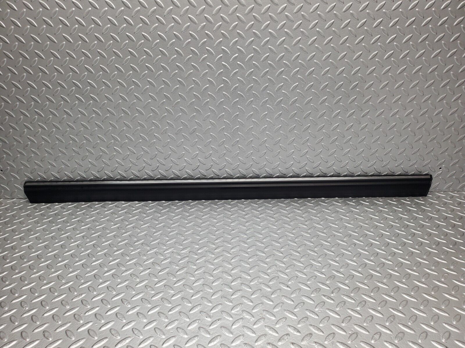 46331 Mercedes-Benz C123 280CE Coupe Right Door Lower Moulding Trim 1236903480