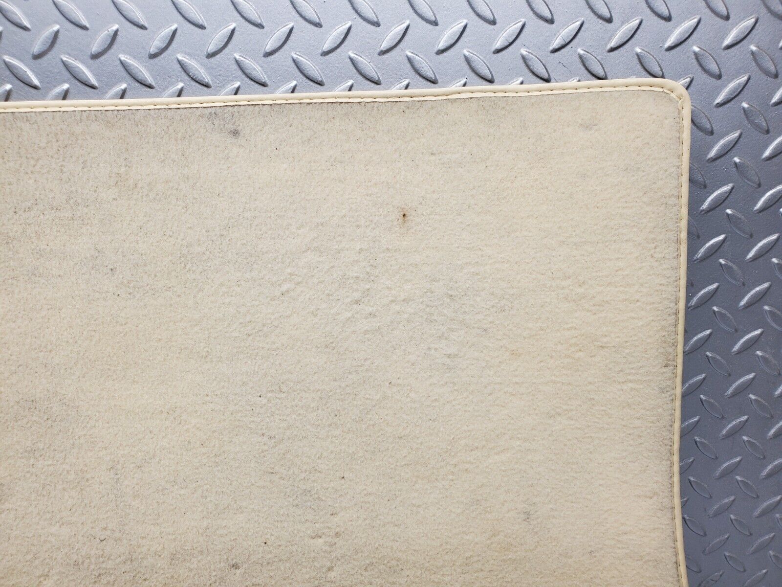 46865 Mercedes-Benz R129 320SL Coupe Trunk Boot Floor Carpet Beige 1296800242