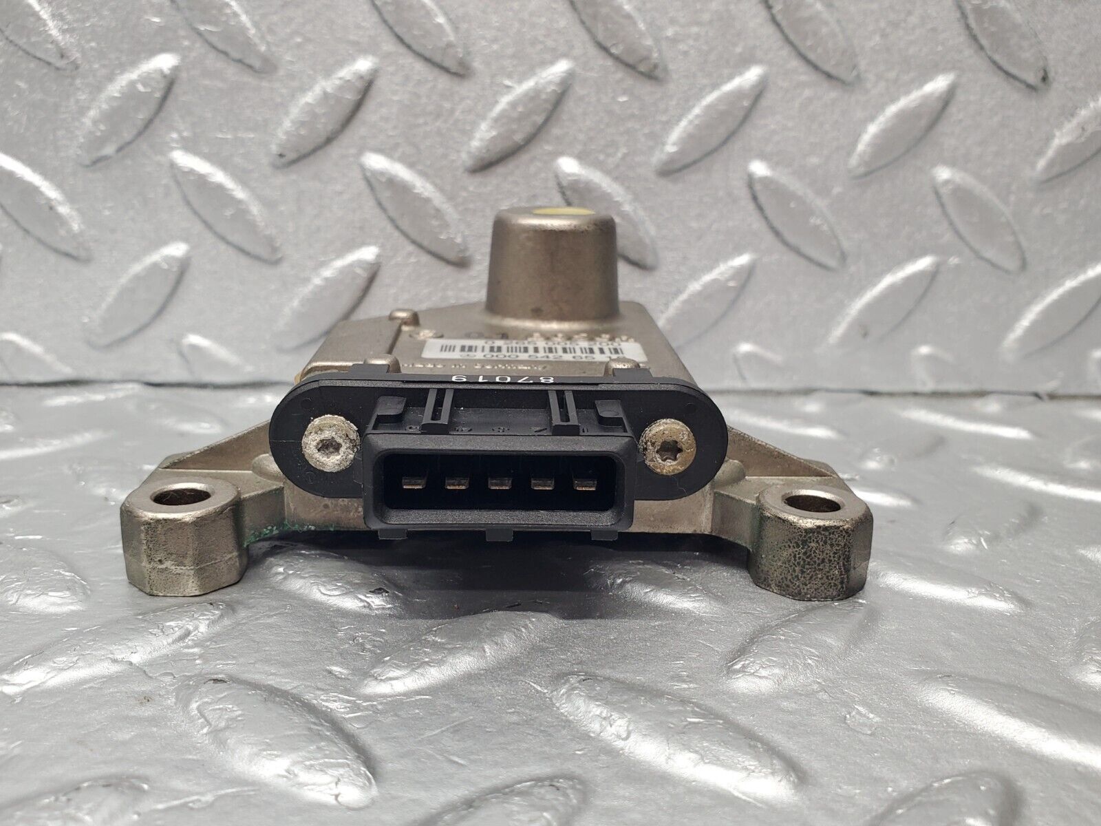 46785 Mercedes-Benz R129 320SL Coupe ESP Turn Rate Sensor 0005426518 0265005200