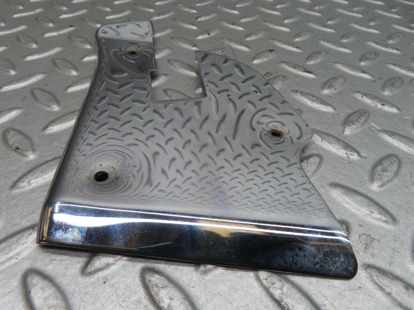 13861 Mercedes-Benz R107 450SL Right Door Chrome Cover