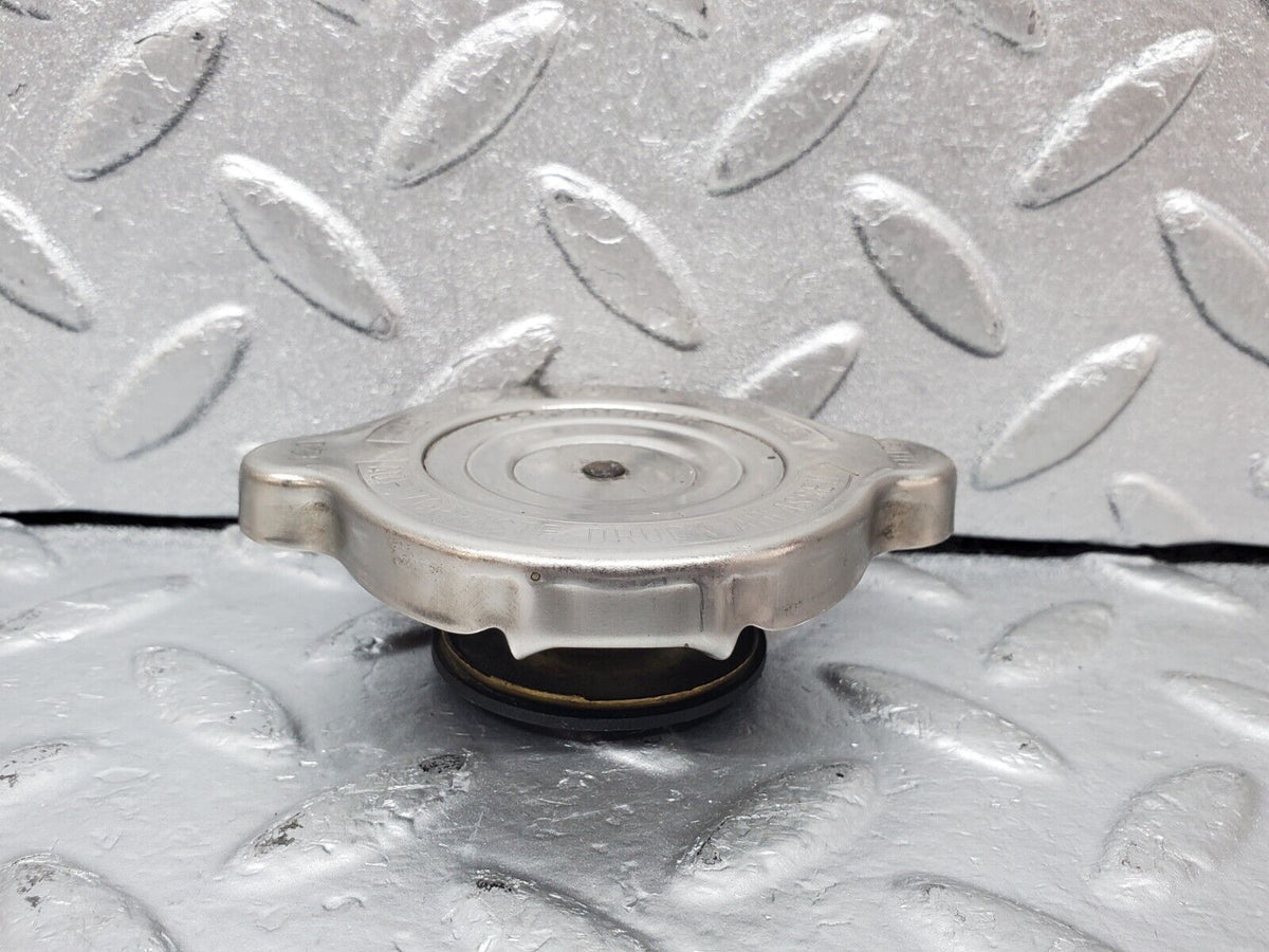 44349 Mercedes-Benz W123 280E Radiator Cap Behr 1235010015 – Cannstatt ...