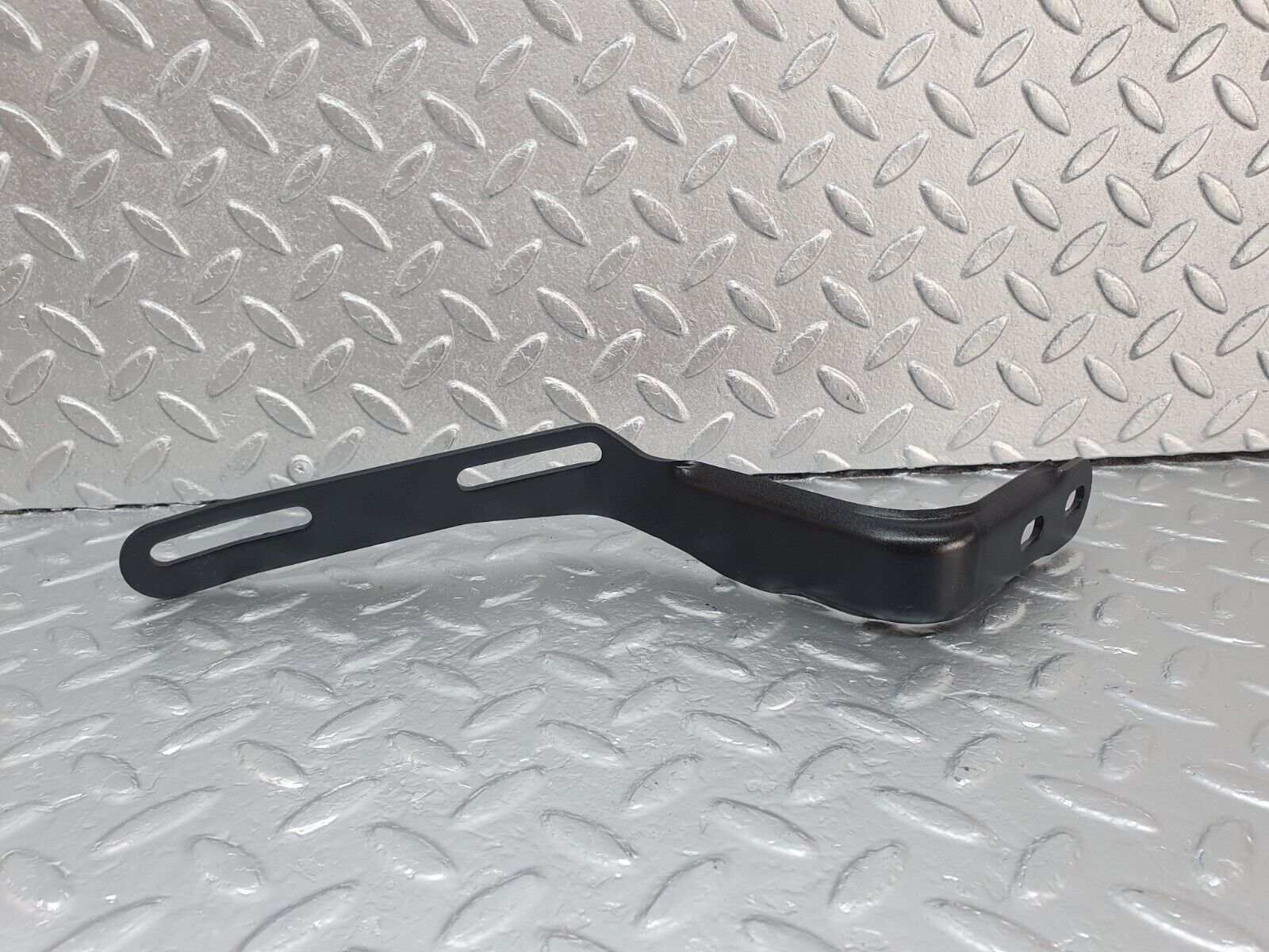 42843 Mercedes-Benz W201 190 2.0L Exhaust Bracket