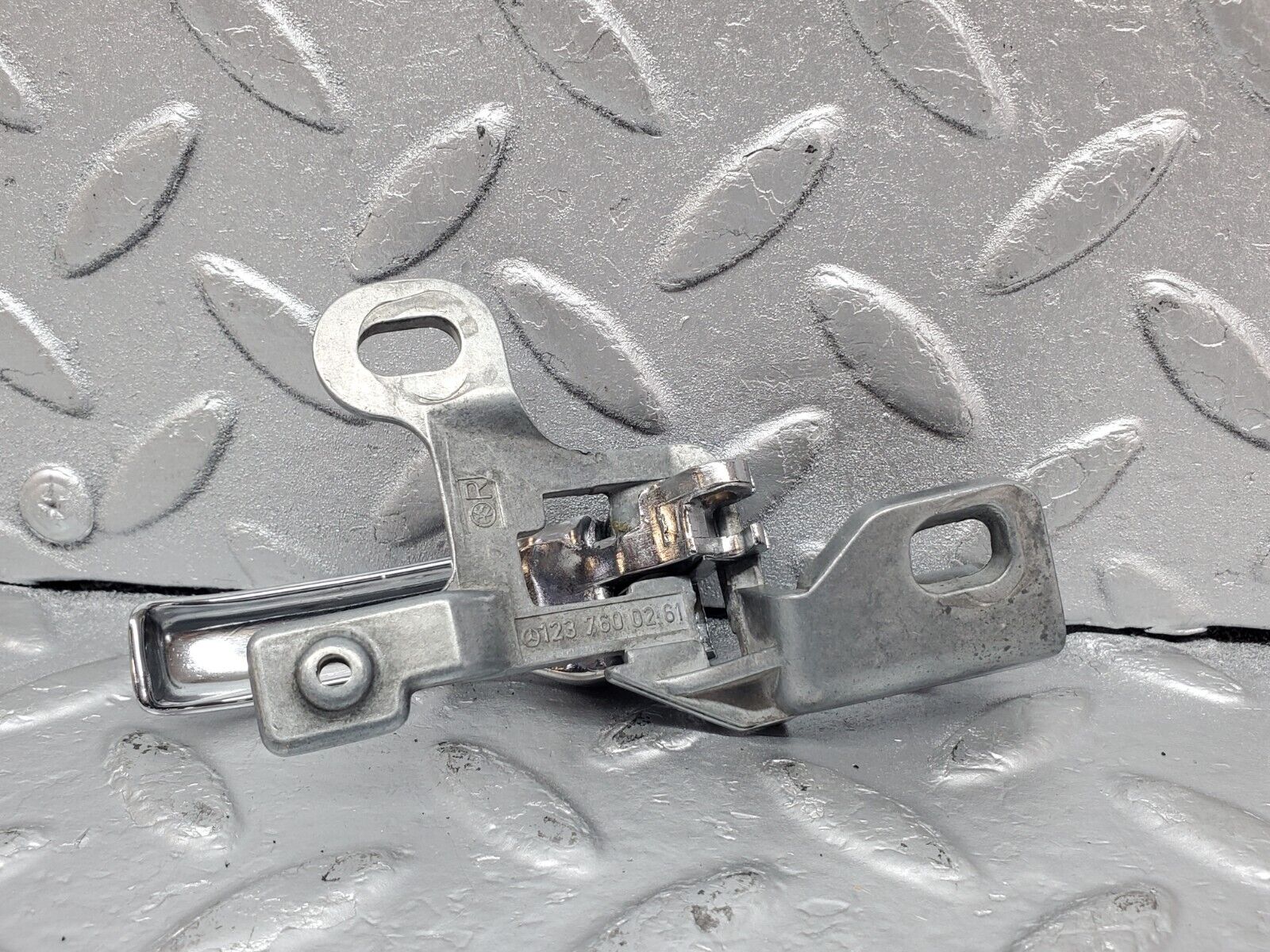 44385 Mercedes-Benz W123 280E Right Interior Door Handle 1237600261