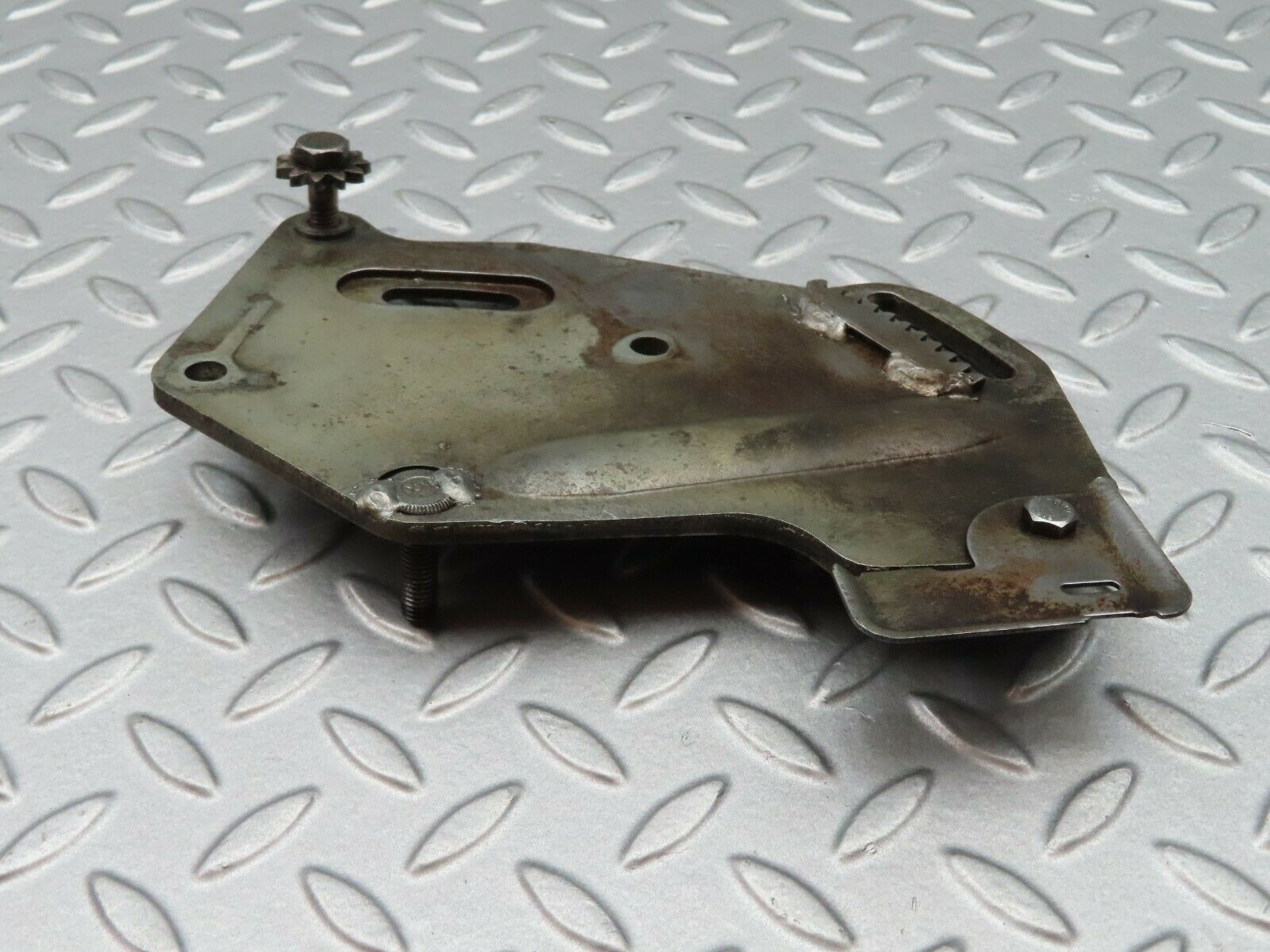 5111 Mercedes-Benz R107 350SL Power Steering Pump Mount Bracket