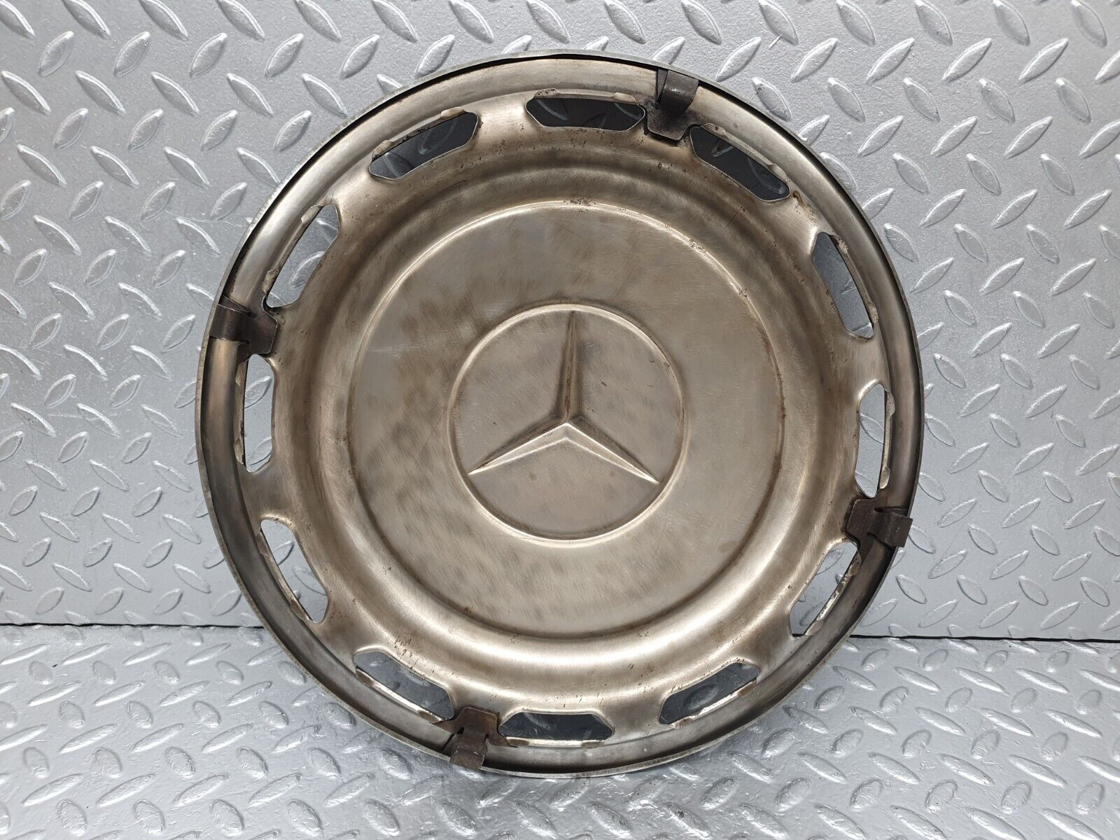 44164 Mercedes-Benz C123 230CE Coupe Wheel Hub Cap 14''