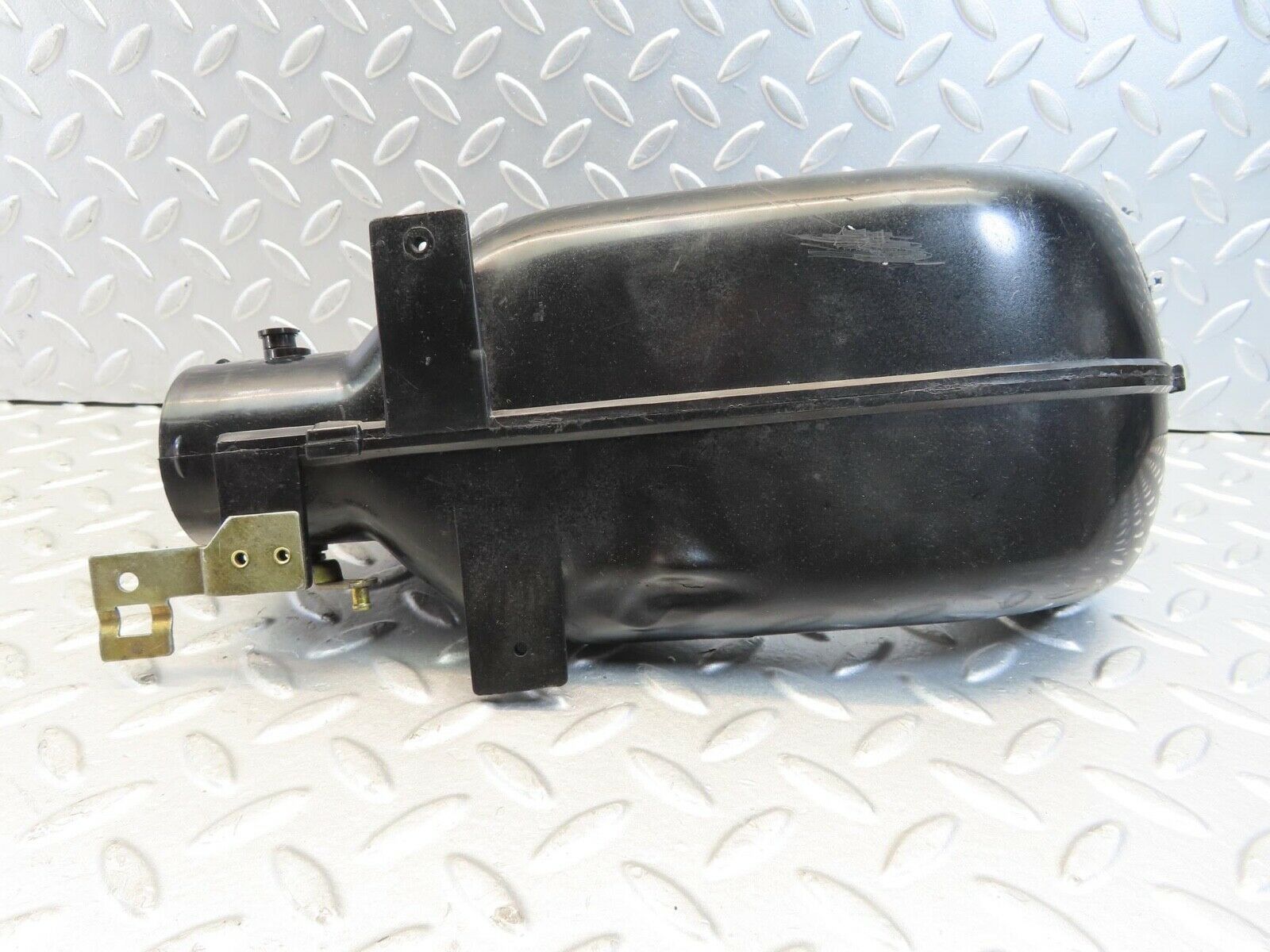 11633 Mercedes-Benz R107 450SL Heater Air Duct