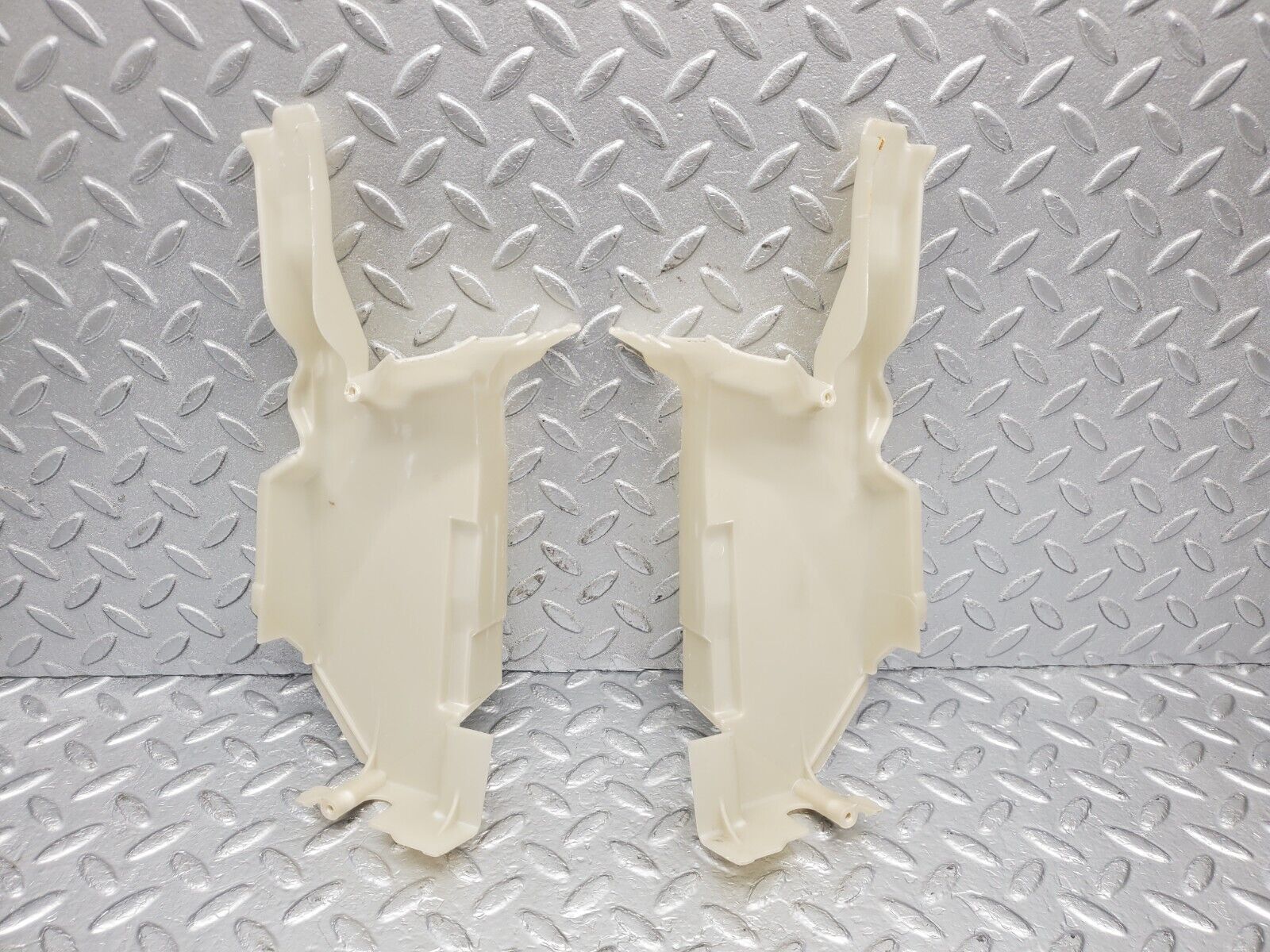 46748 Mercedes-Benz R129 320SL Coupe Door Lock Cover 2x 1297230608 1297230508