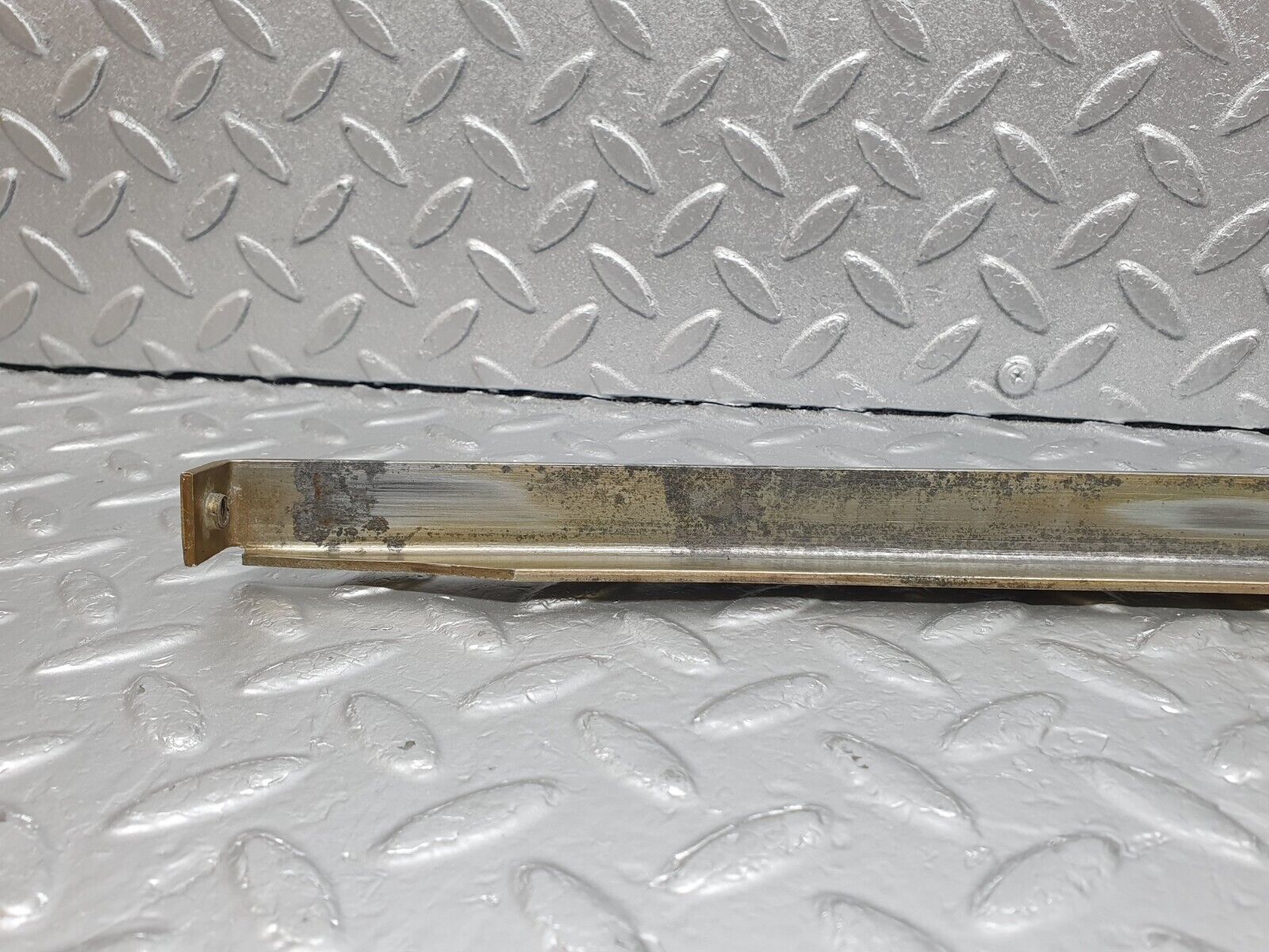 43713 Mercedes-Benz C126 380SEC Coupe Left Door Window Channel