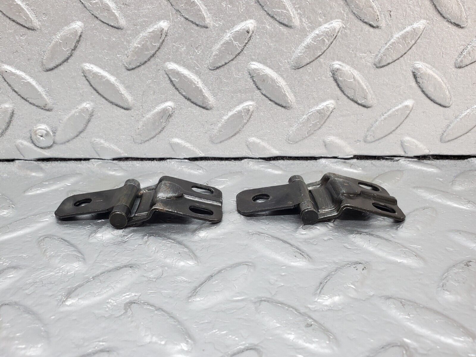 44814 Mercedes-Benz W124 220E Glove Box Door Hinge Pair