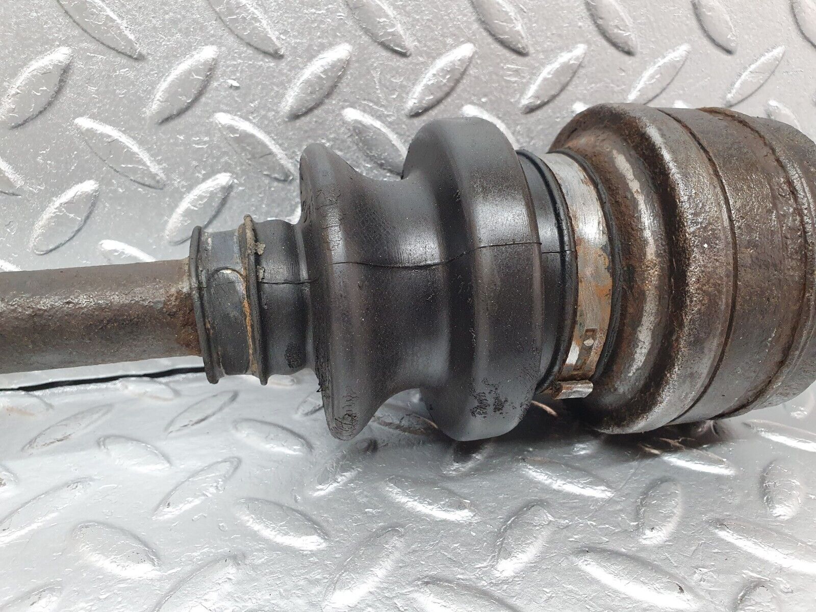41718 Mercedes-Benz W124 200E Axle Shaft Drive Shaft