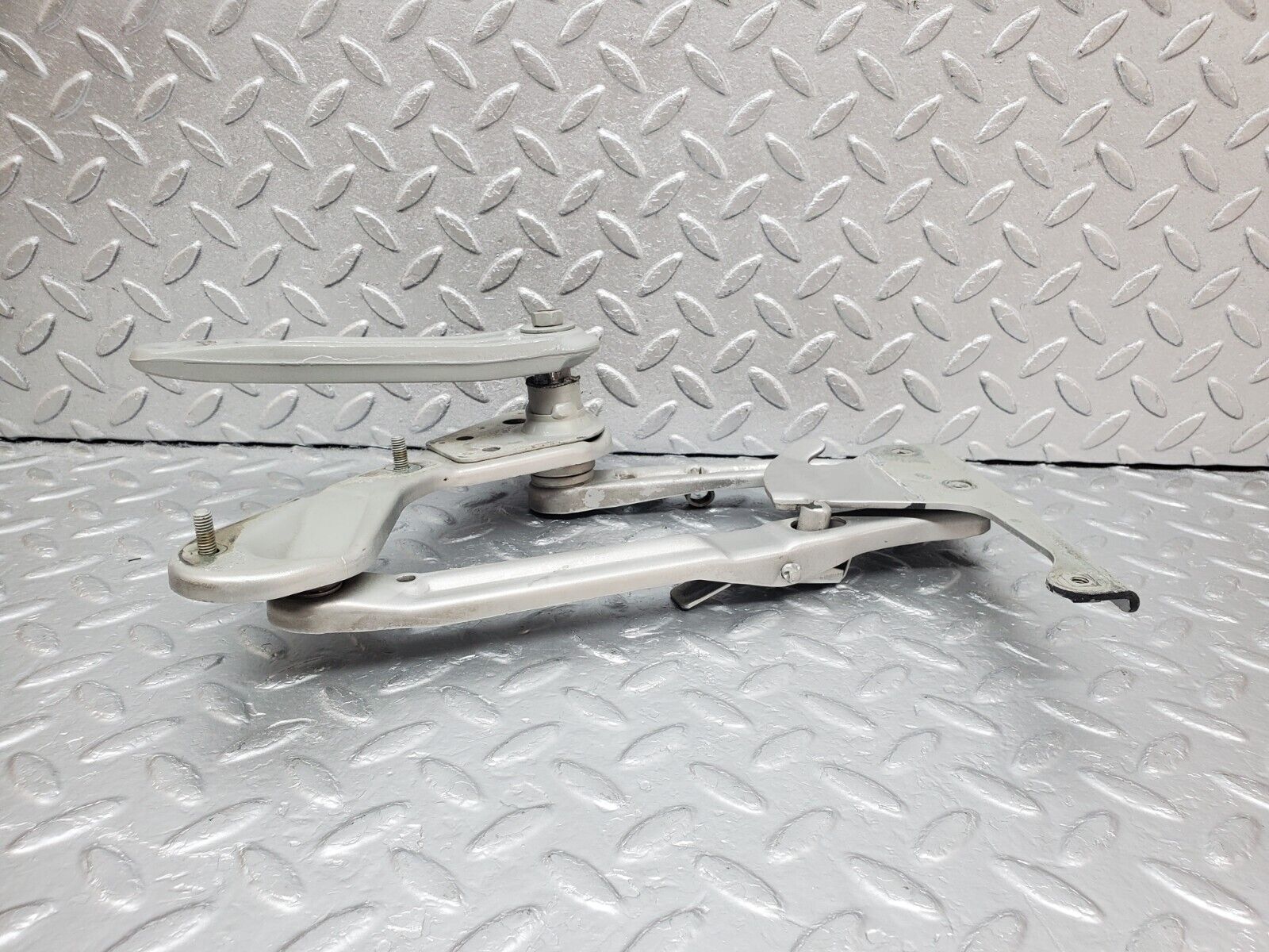 45084 Mercedes-Benz R129 300SL Coupe Bonnet Hinge Right 1298800228 1298870274