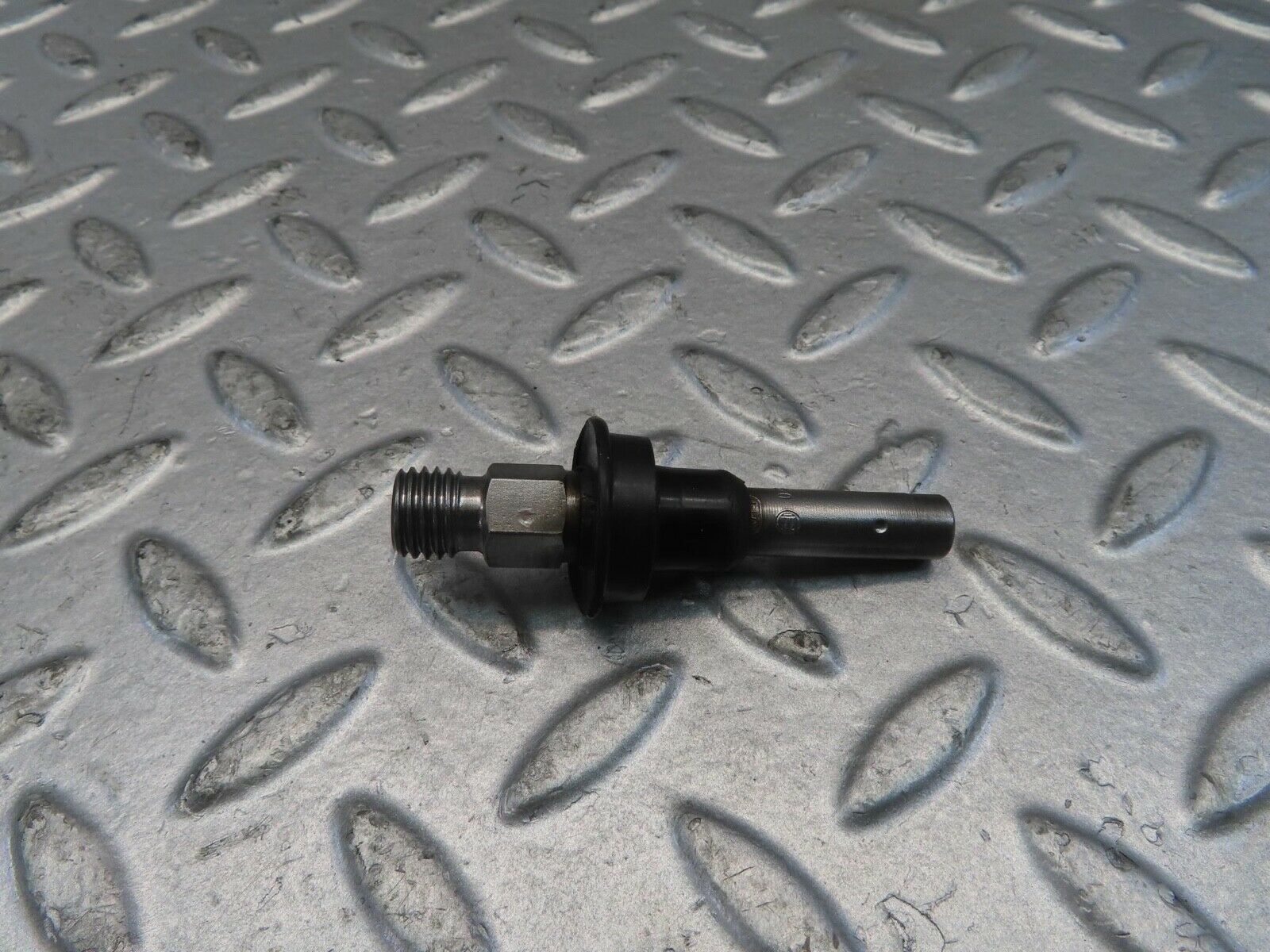 11035 Mercedes-Benz R107 W116 Fuel Injector Bosch 0437502010