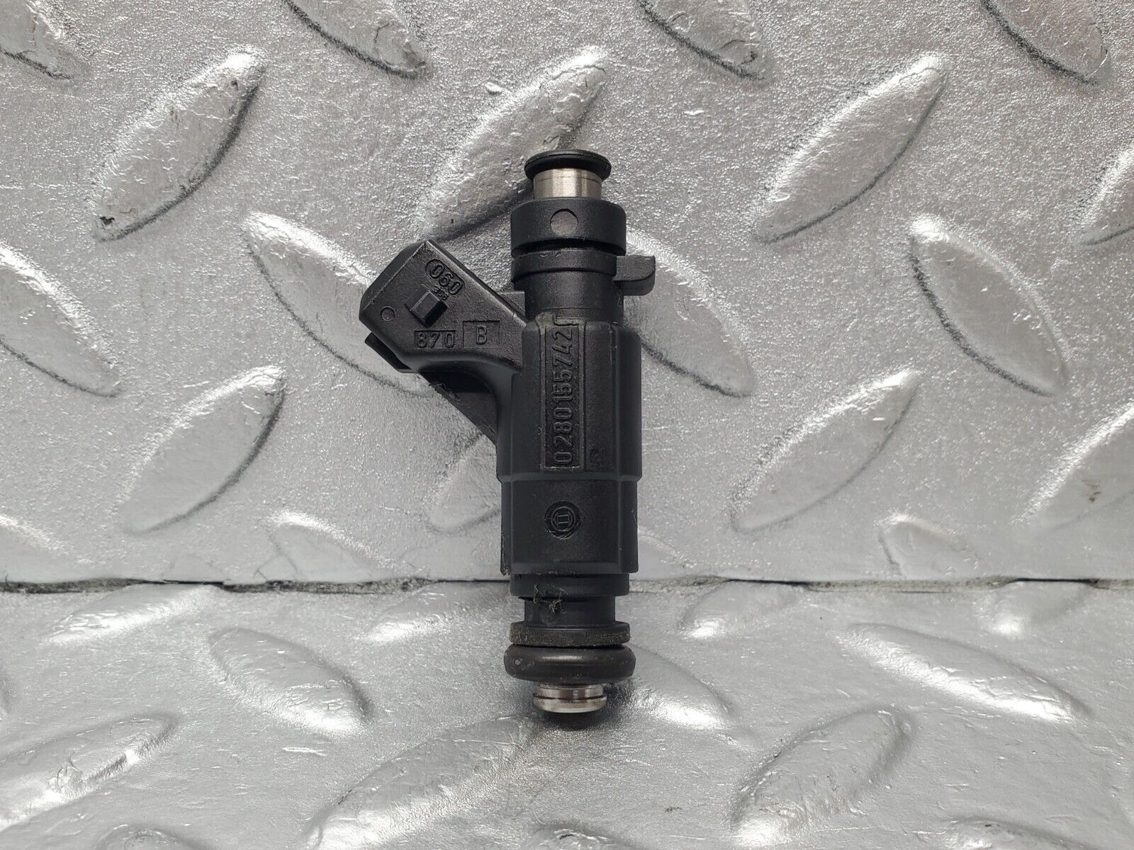 46776 Mercedes-Benz R129 320SL Coupe Fuel Injector Bosch 0280155742 1120780049