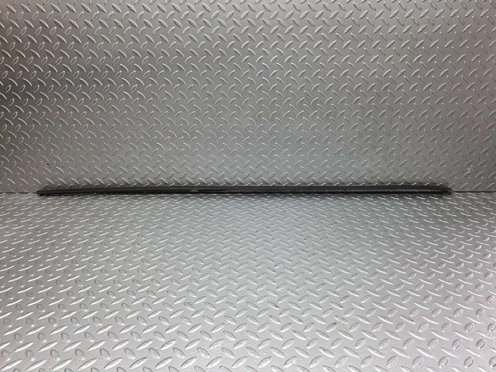 43462 Mercedes-Benz W108 280SE Rear Left Fender Wing Centre Moulding Trim