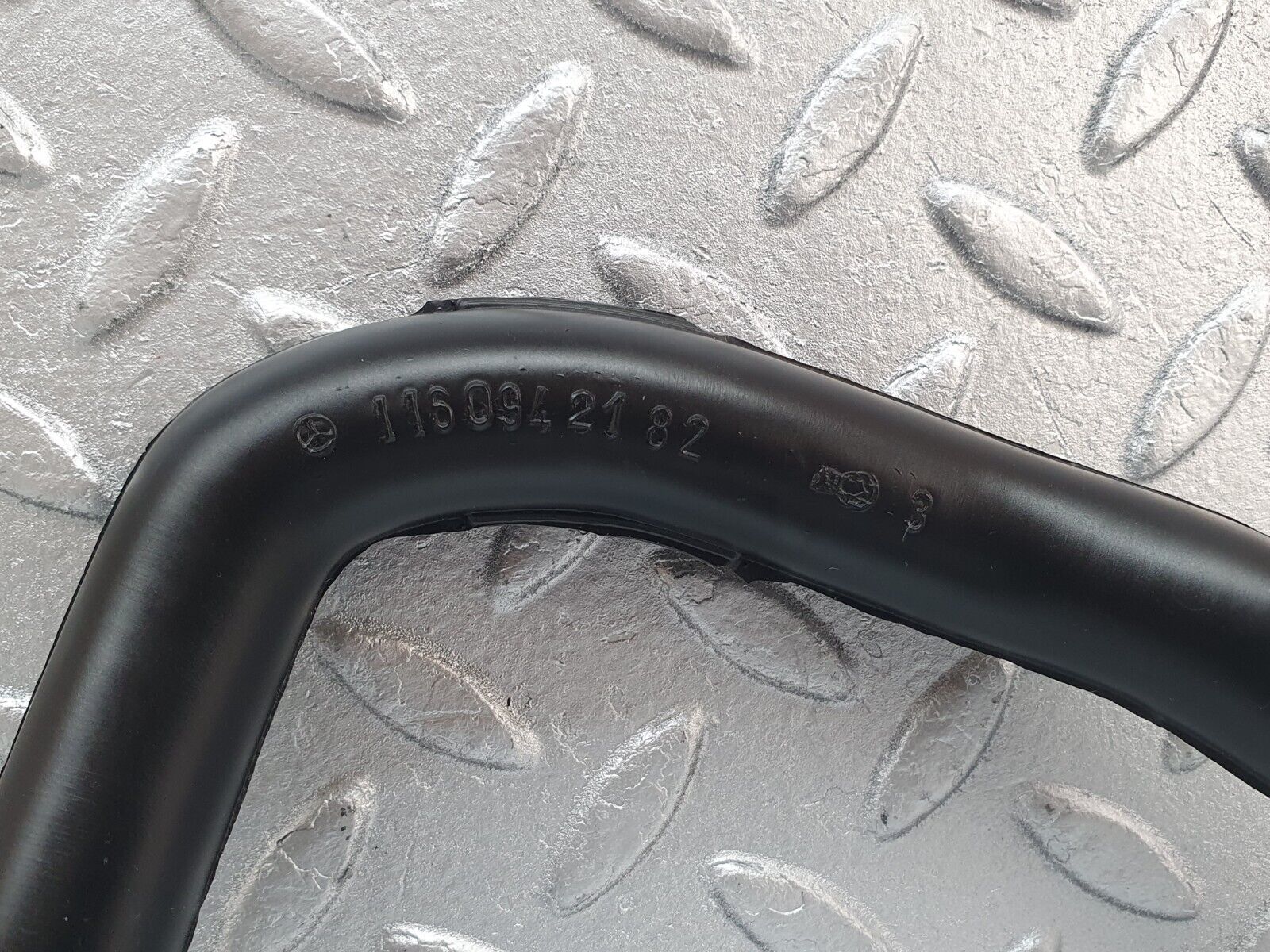 43665 Mercedes-Benz C126 380SEC Coupe Air Intake Hose Pipe 1160942182