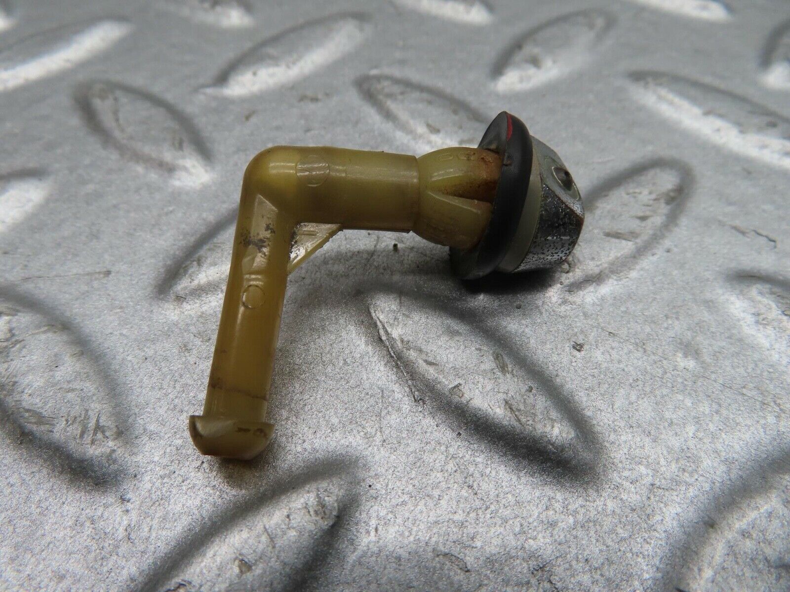 13863 Mercedes-Benz R107 450SL Windscreen Washer Nozzle