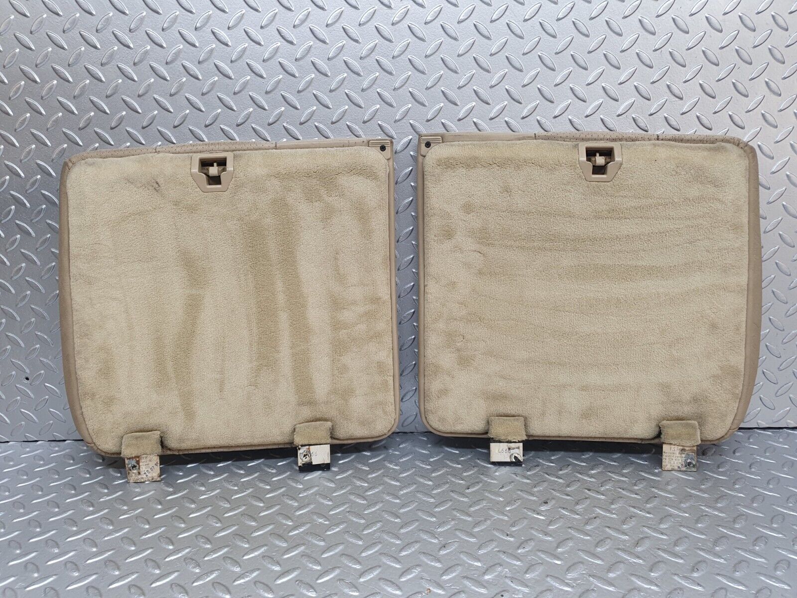 42418 Mercedes-Benz R129 320SL Coupe Rear Seat Beige Leather 1299220101 129920020