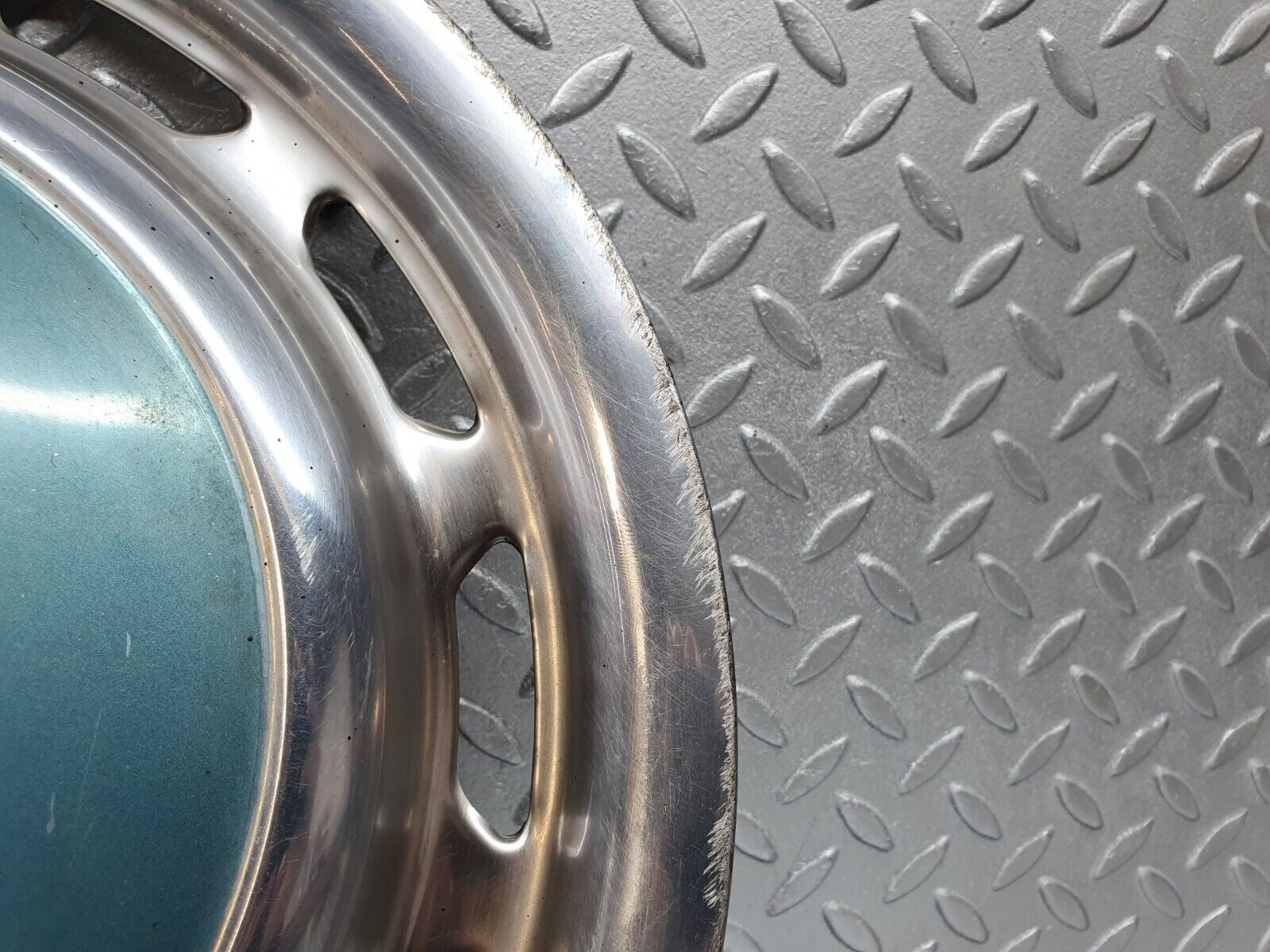 44163 Mercedes-Benz C123 230CE Coupe Wheel Hub Cap 14''