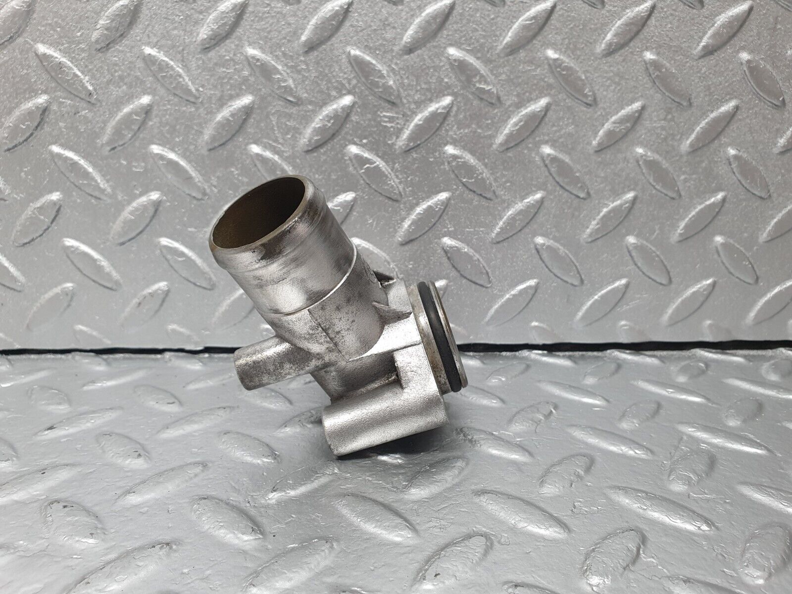 42306 Mercedes-Benz R129 320SL Coupe Coolant Flange Pipe 1042030431