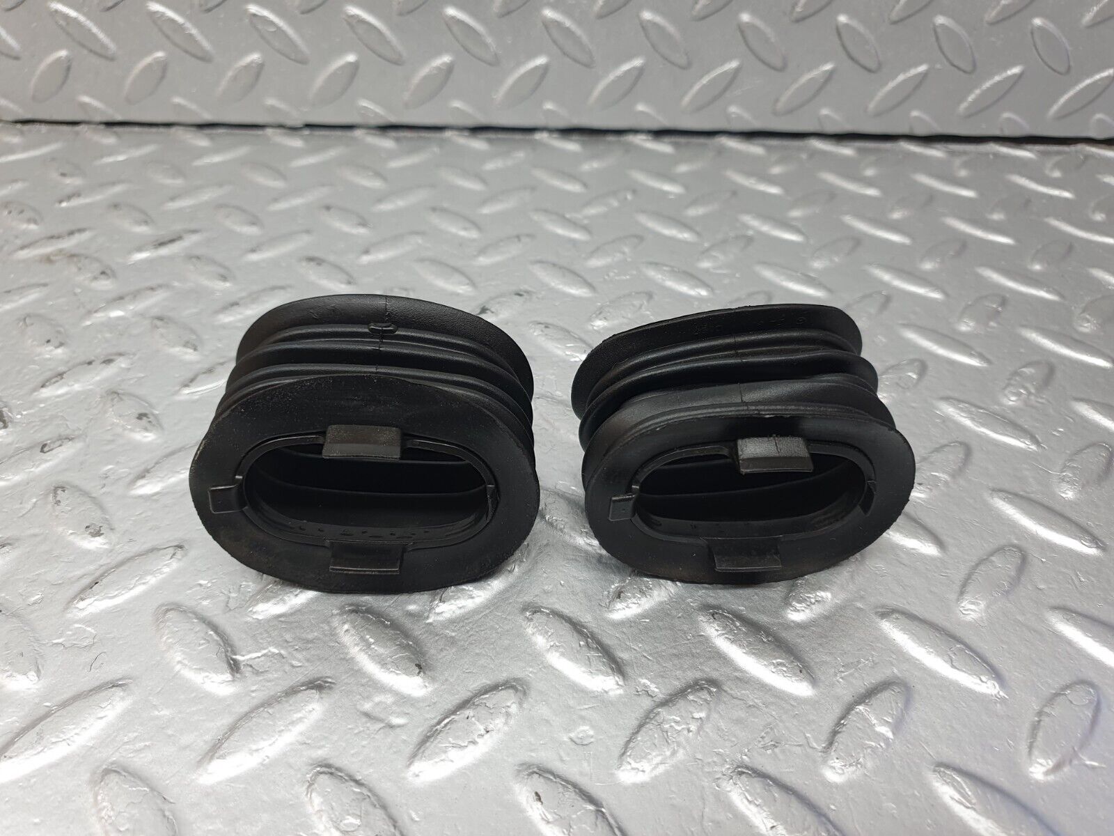 42509 Mercedes-Benz R129 320SL Coupe Door Wire Protector Rubber 1248210197