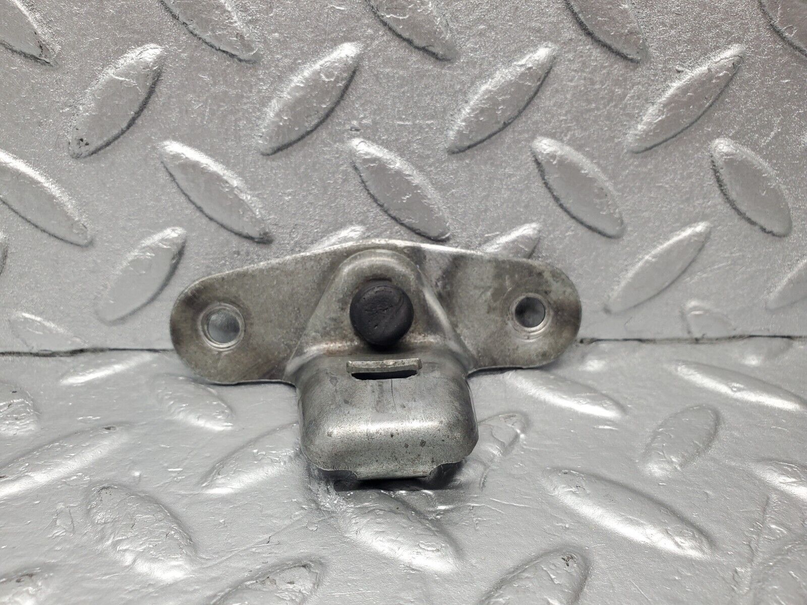 46477 Mercedes-Benz C123 280CE Coupe Trunk Lock Latch 1237580150