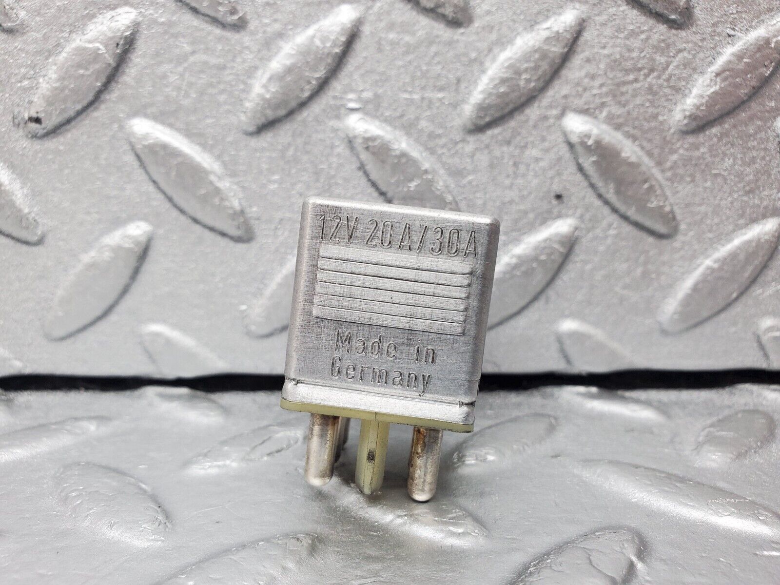 45537 Mercedes-Benz W126 420SE Multi Purpose Relay 0015420219