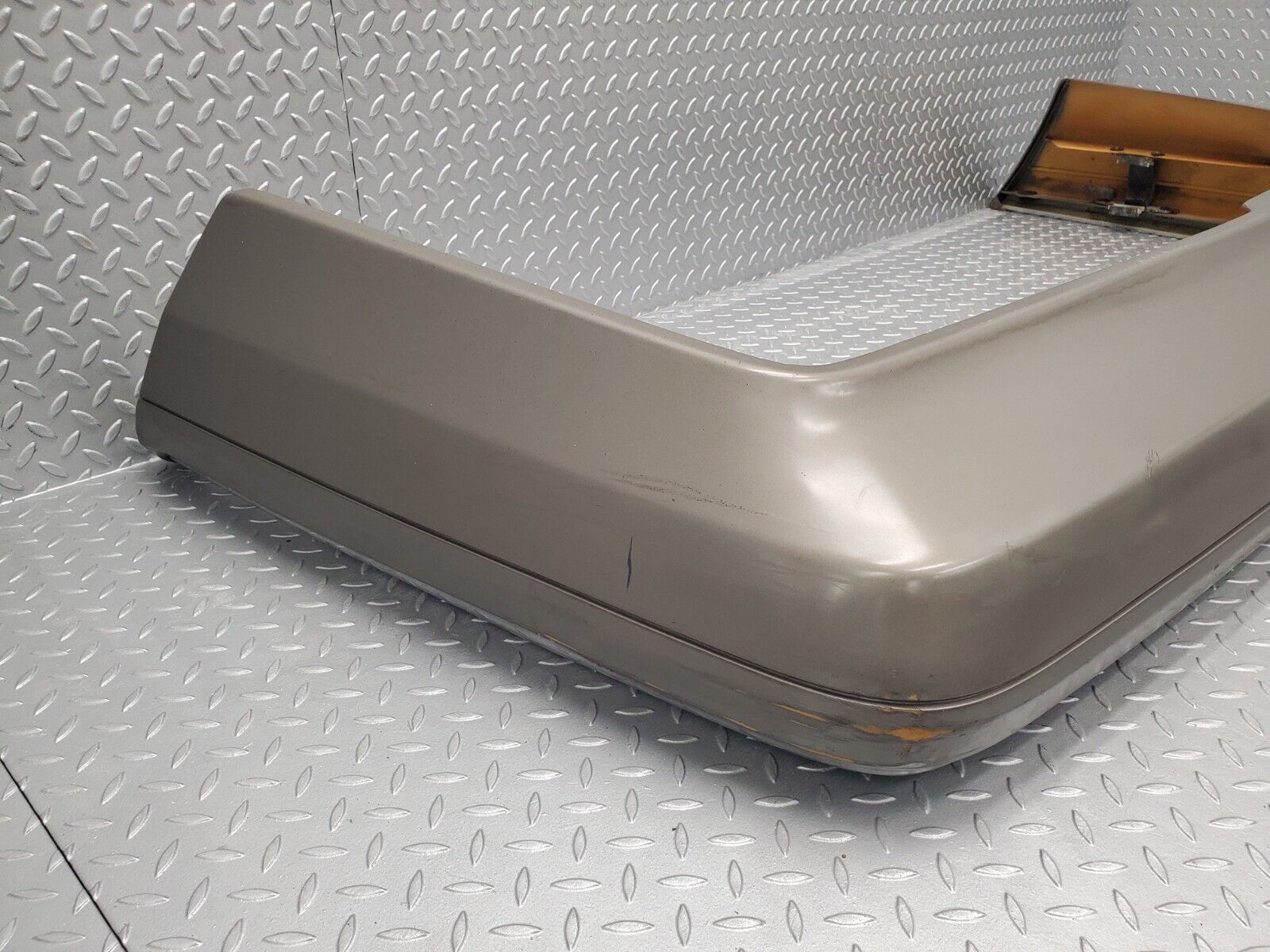 46074 Mercedes-Benz W126 420SE Rear Bumper 1268851105