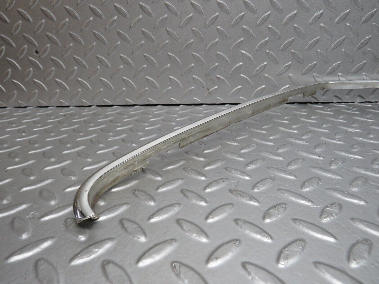 39862 Mercedes-Benz R107 350SL Hardtop Chrome Trim Right Side