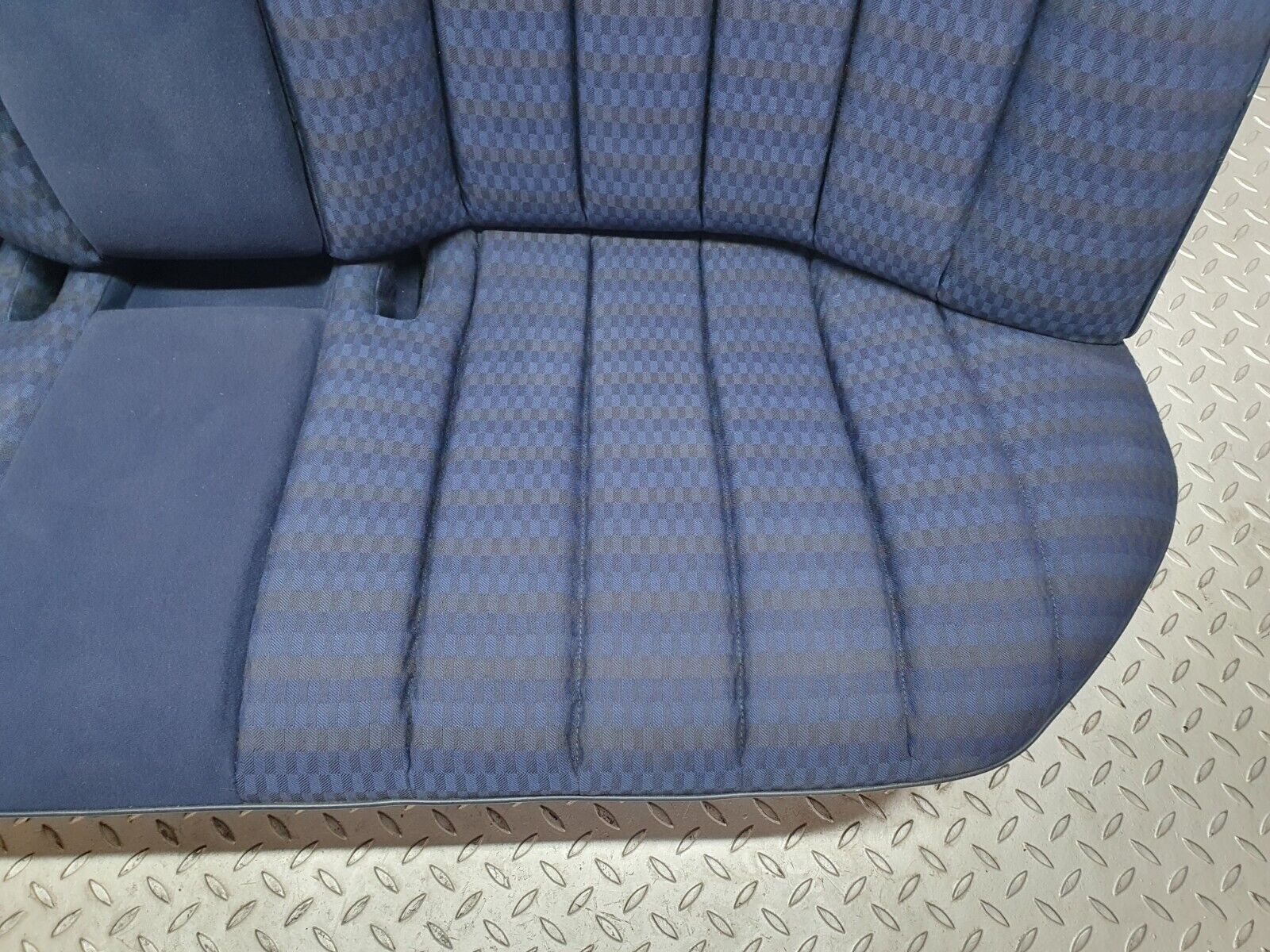 42979 Mercedes-Benz W201 190 Rear Seat Blue 2019204830