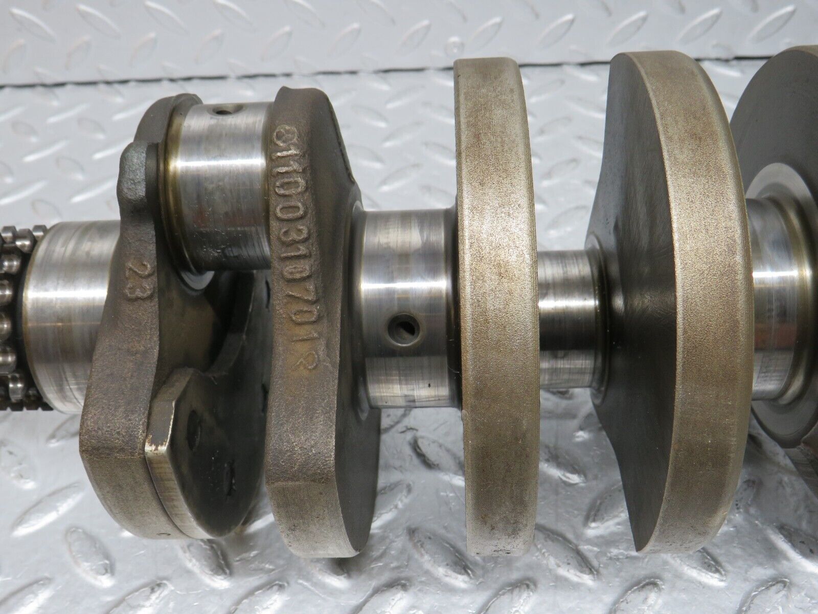 35580 Mercedes-Benz R107 280SL Crankshaft 1100310701