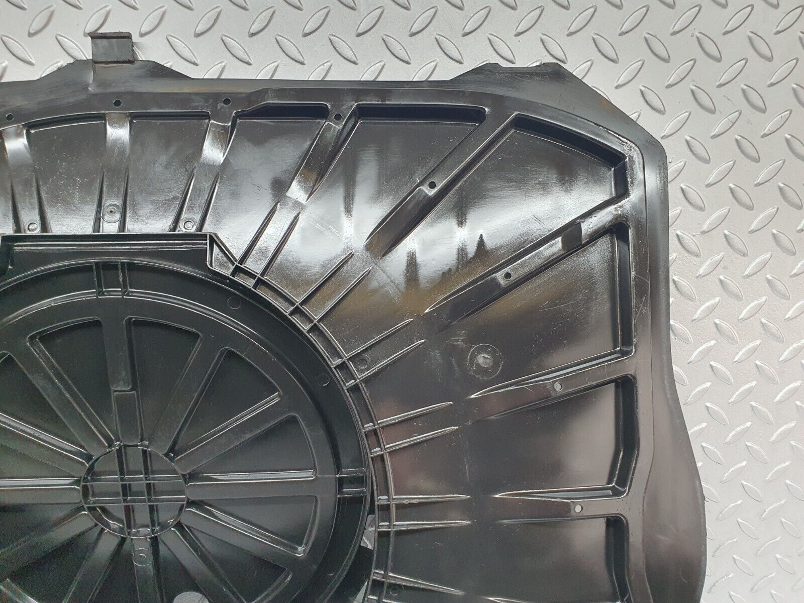 42662 Mercedes-Benz W201 190 2.0L Trunk Boot Spare Wheel Cover 2016931633