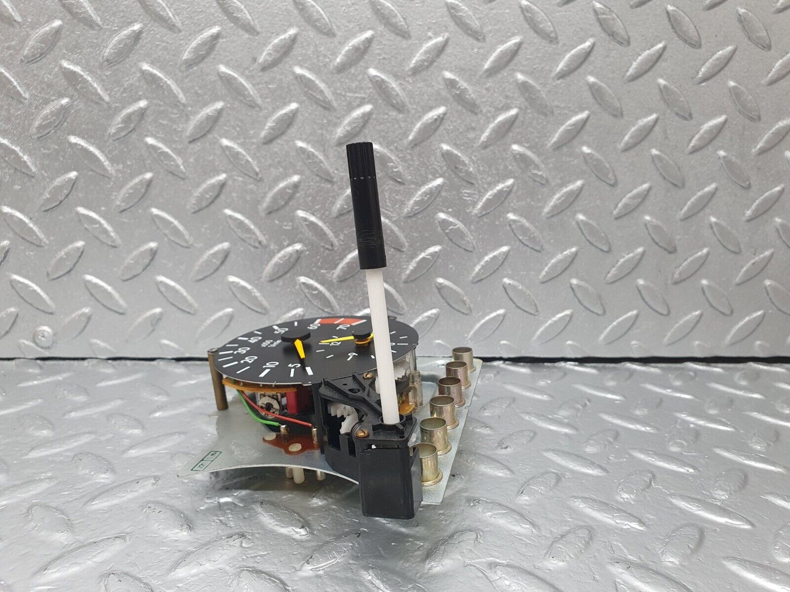 42867 Mercedes-Benz W201 190 2.0L Instrument Cluster Tachometer Gauge 2015421116