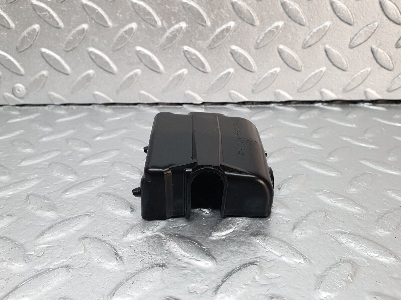 42935 Mercedes-Benz W201 190 2.0L Hood Bonnet Lock Cover 2018890025