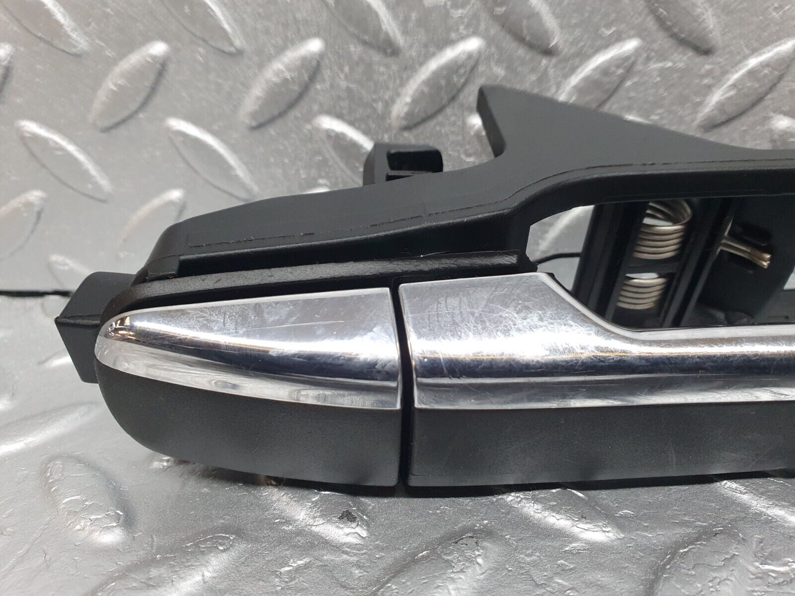42038 Mercedes-Benz W202 C200 Rear Right Exterior Door Handle