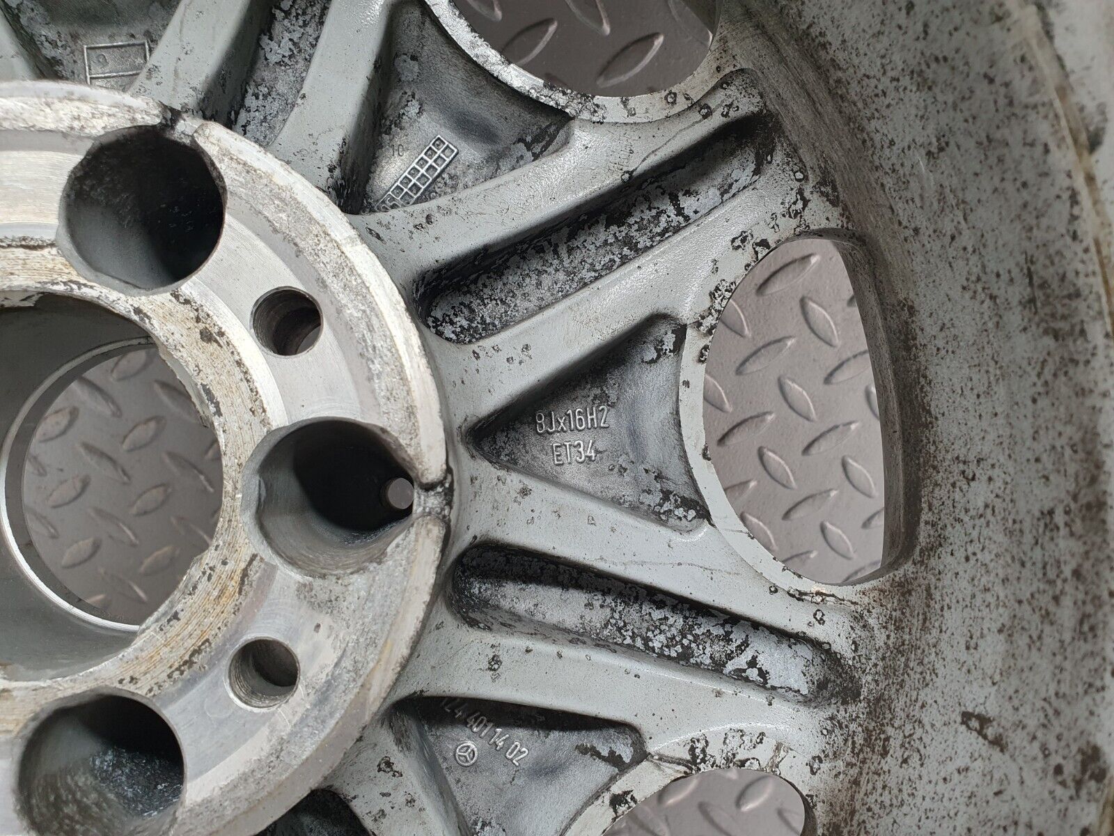 42631 Mercedes-Benz R129 320SL Coupe Alloy Wheel 8Jx16H2 ET34 1244011402