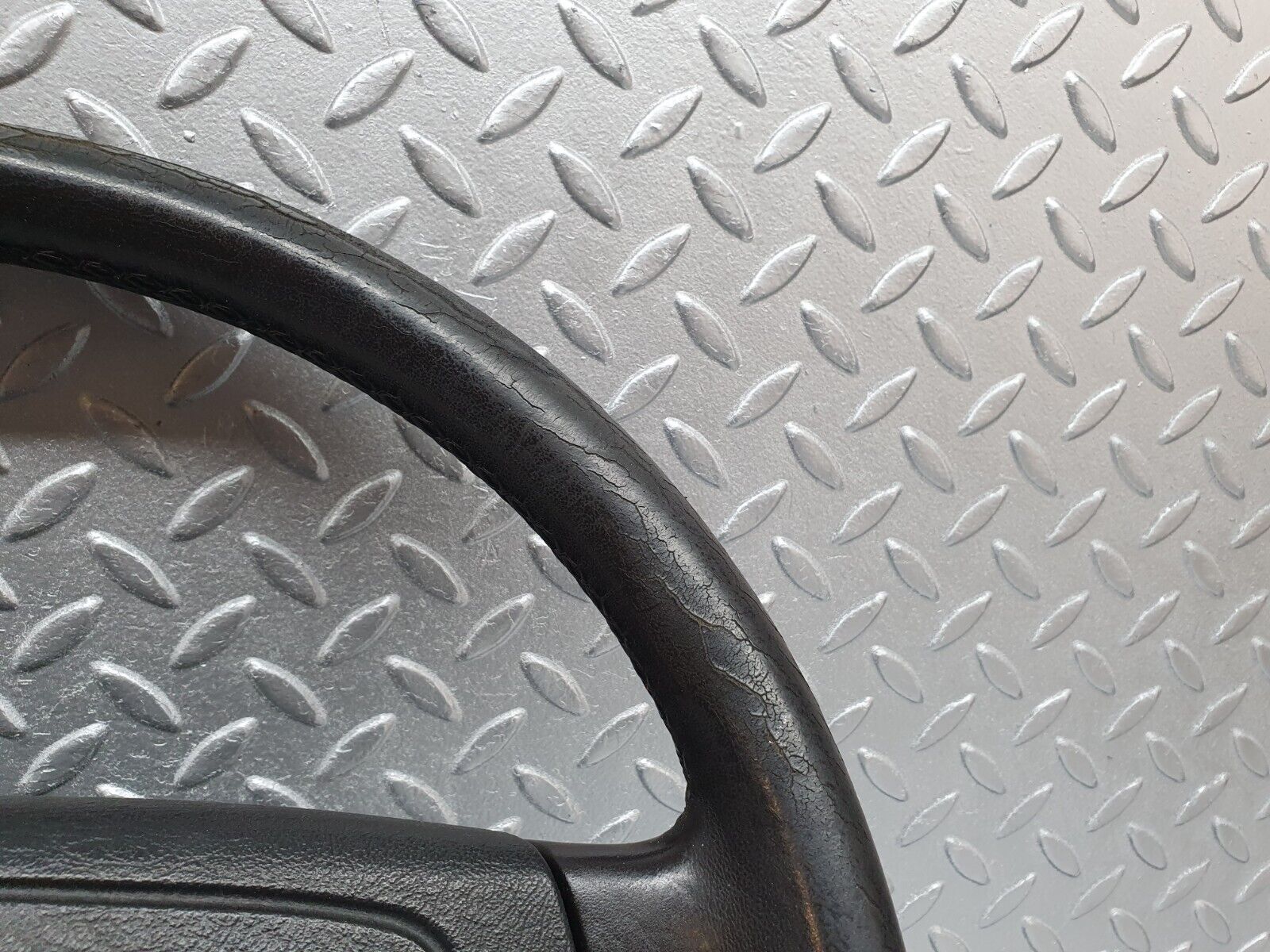 42186 Mercedes-Benz R129 320SL Coupe Leather Steering Wheel