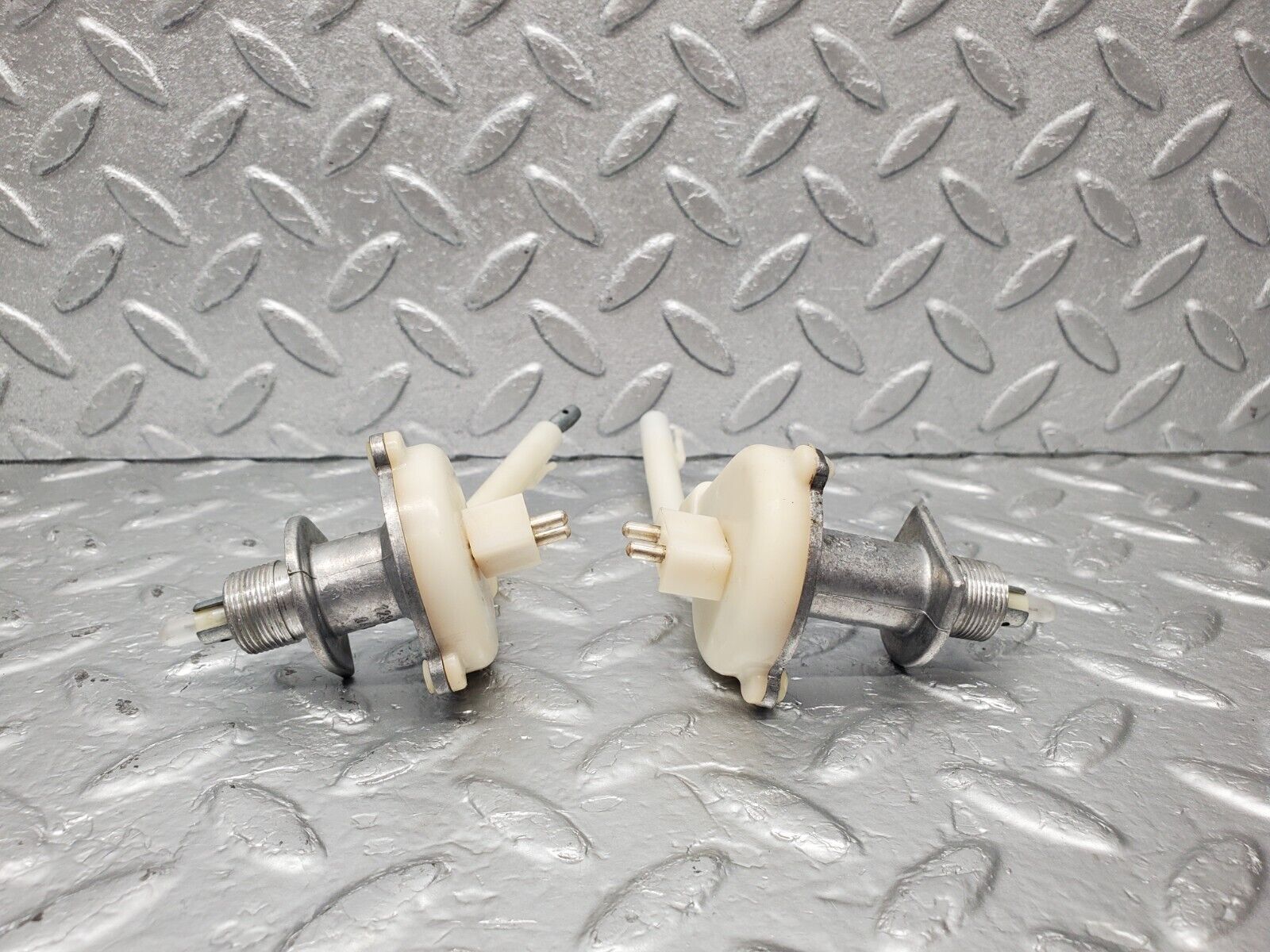 46445 Mercedes-Benz C123 280CE Coupe Heater Regulator 1238300385 1238300485