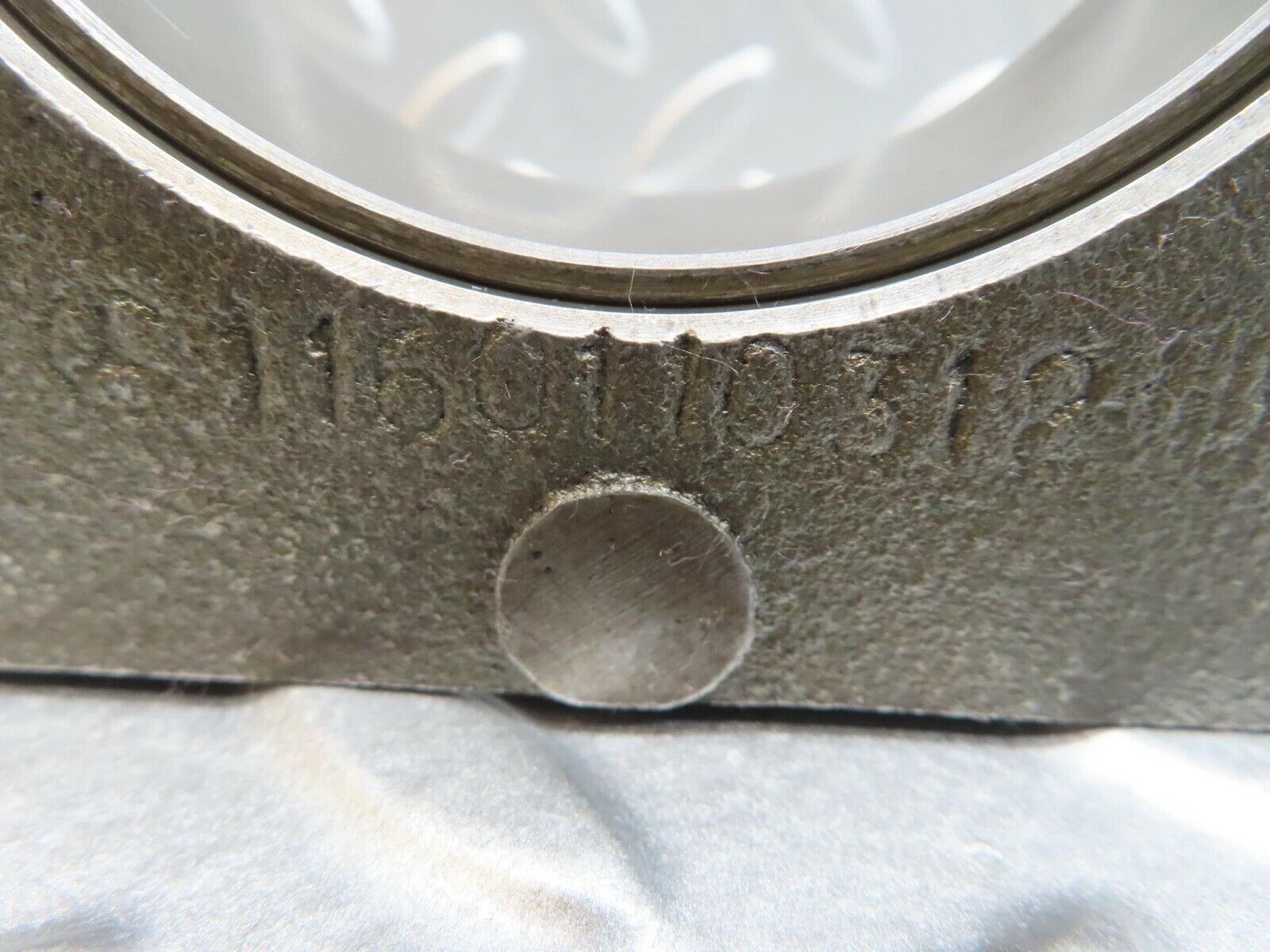 13703 Mercedes-Benz R107 450SL Crankshaft Bearing Holder Block 1160110312