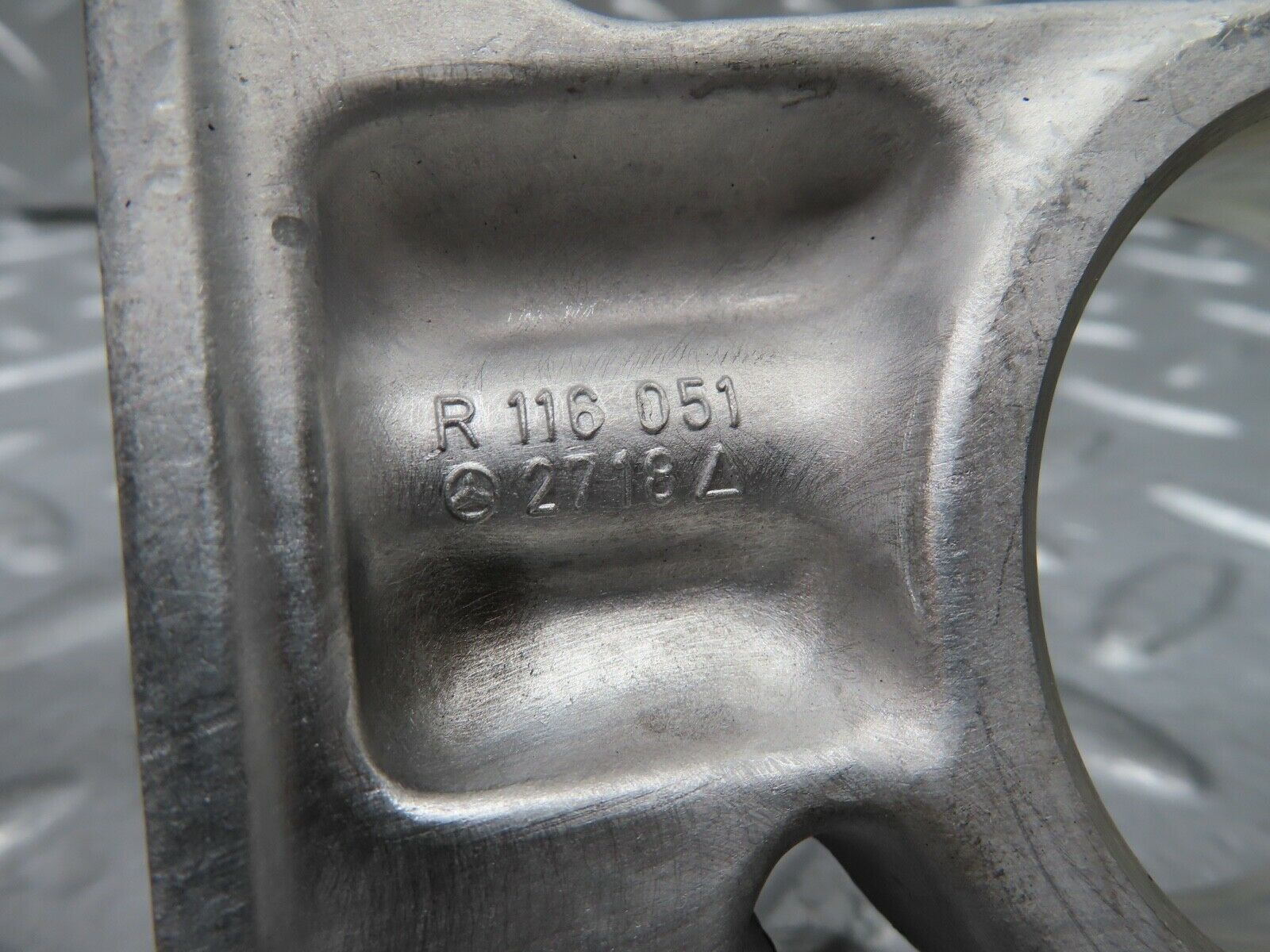 20646 Mercedes-Benz R107 450SL Camshaft Tower Bearing 1160512718