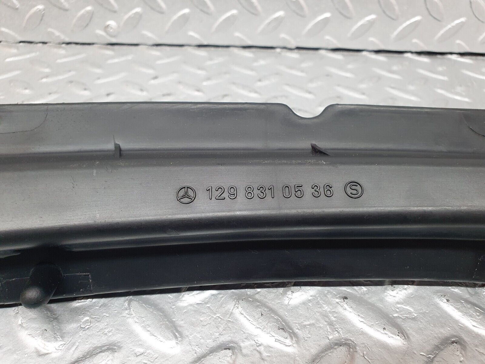 42431 Mercedes-Benz R129 320SL Coupe Windscreen Drain Channel Left 1298310536