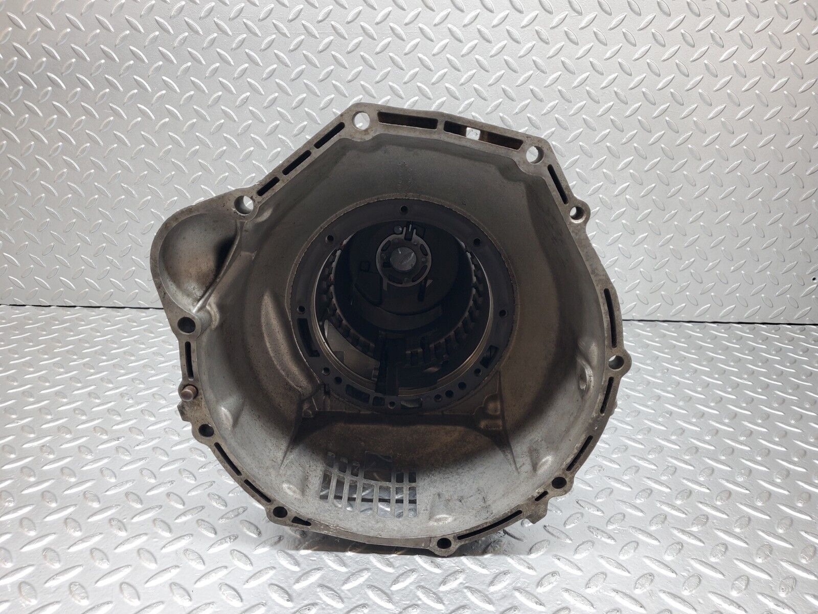 44558 Mercedes-Benz W123 280E Automatic Gearbox Housing 722.309 1262712201