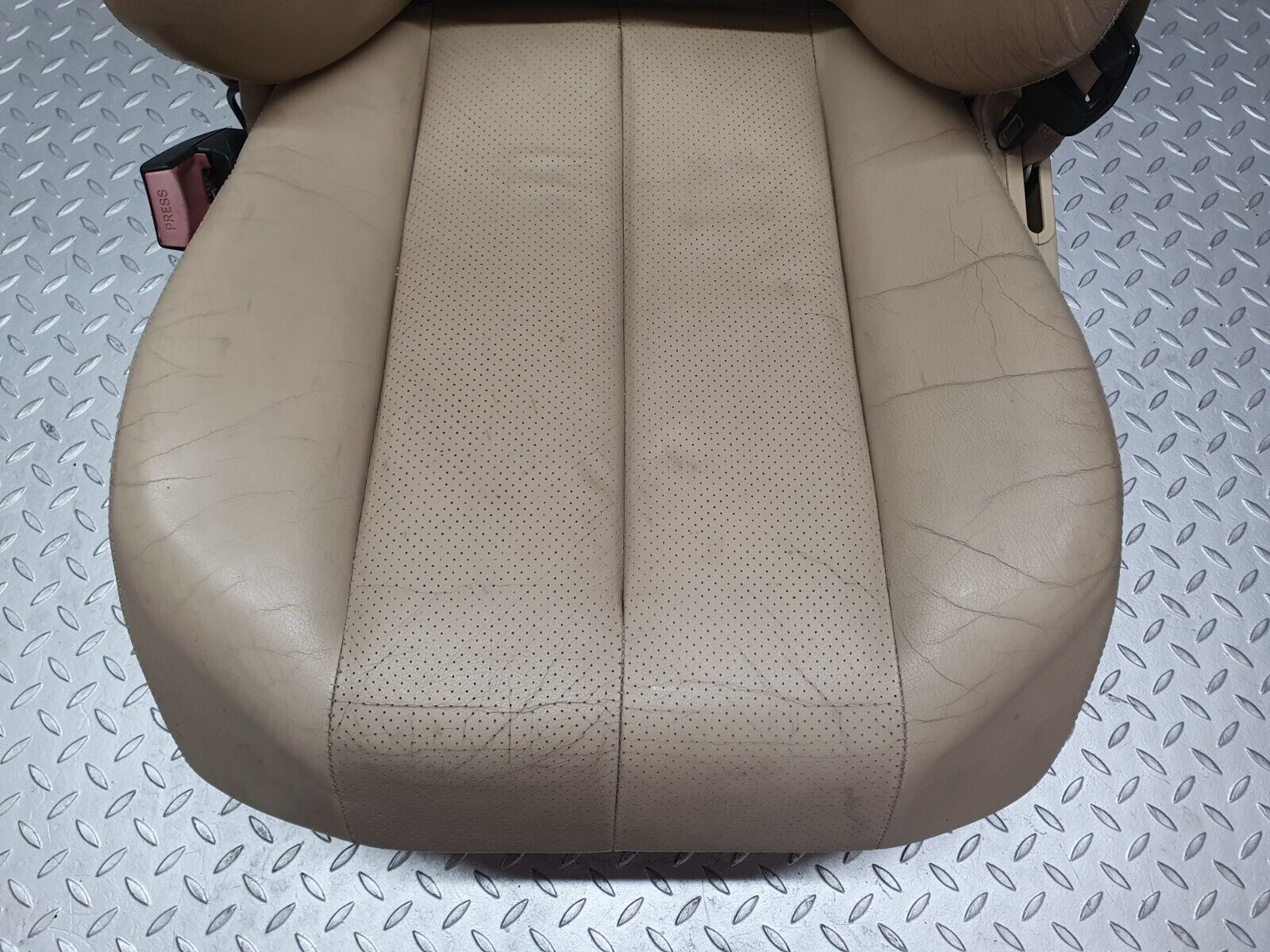 42420 Mercedes-Benz R129 320SL Coupe Electric Front Left Seat Leather Beige