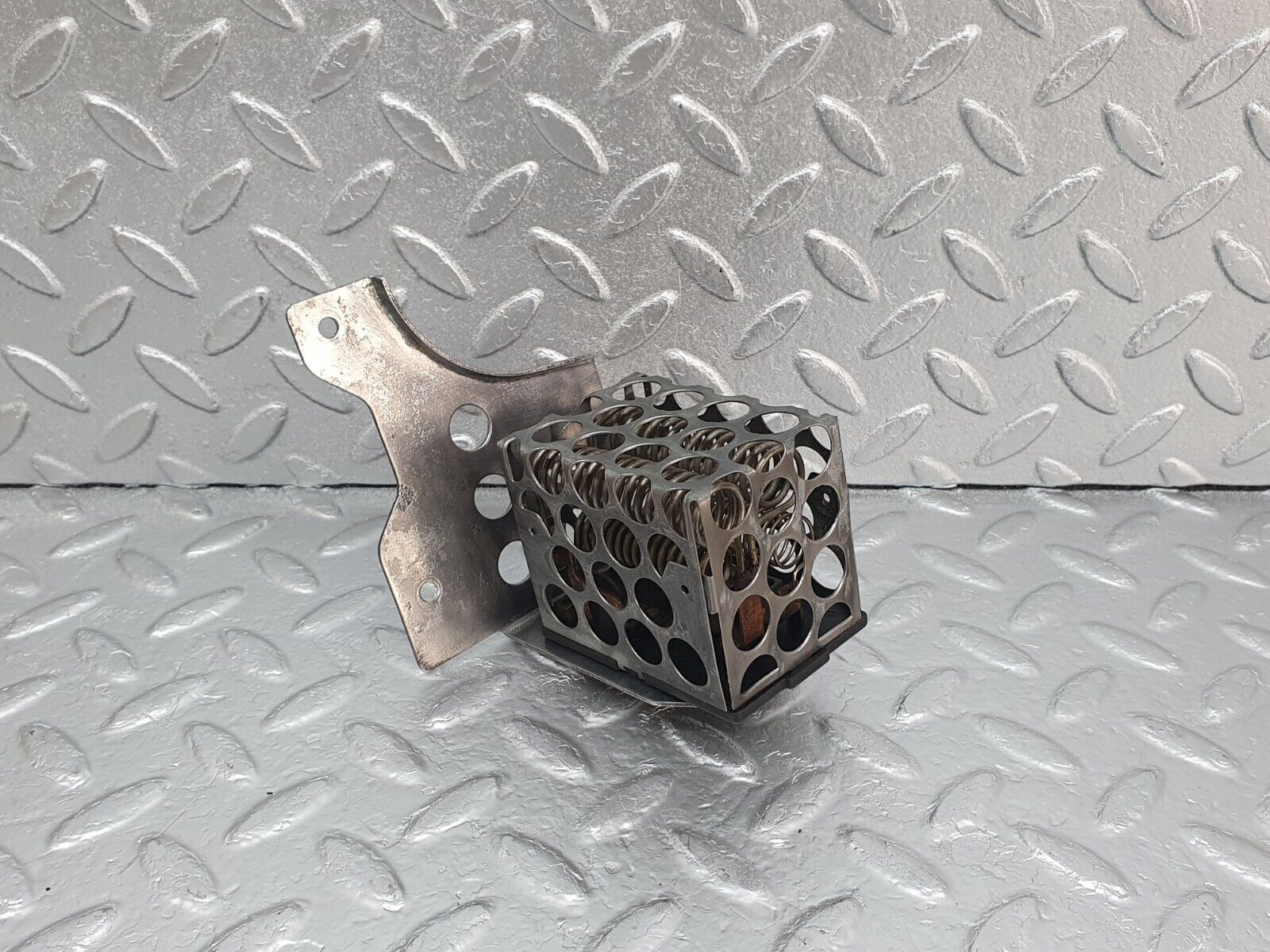 43769 Mercedes-Benz C126 380SEC Coupe Heater Blower Resistor