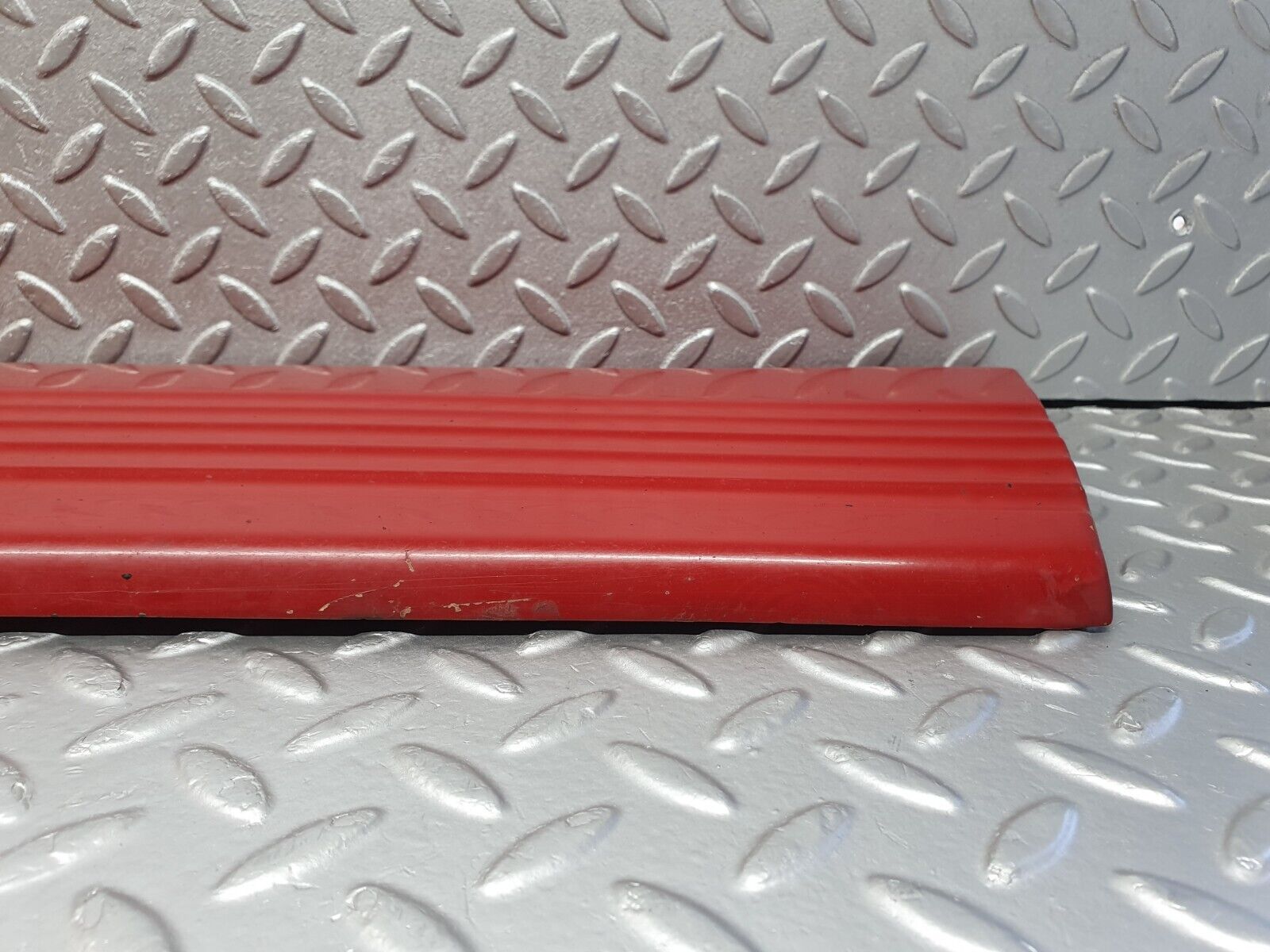 43788 Mercedes-Benz C126 380SEC Coupe Right Door Lower Moulding Trim 1266901240