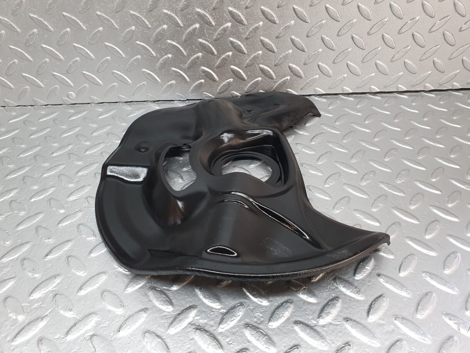 41894 Mercedes-Benz W202 C200 Front Left Brake Disc Protection Plate