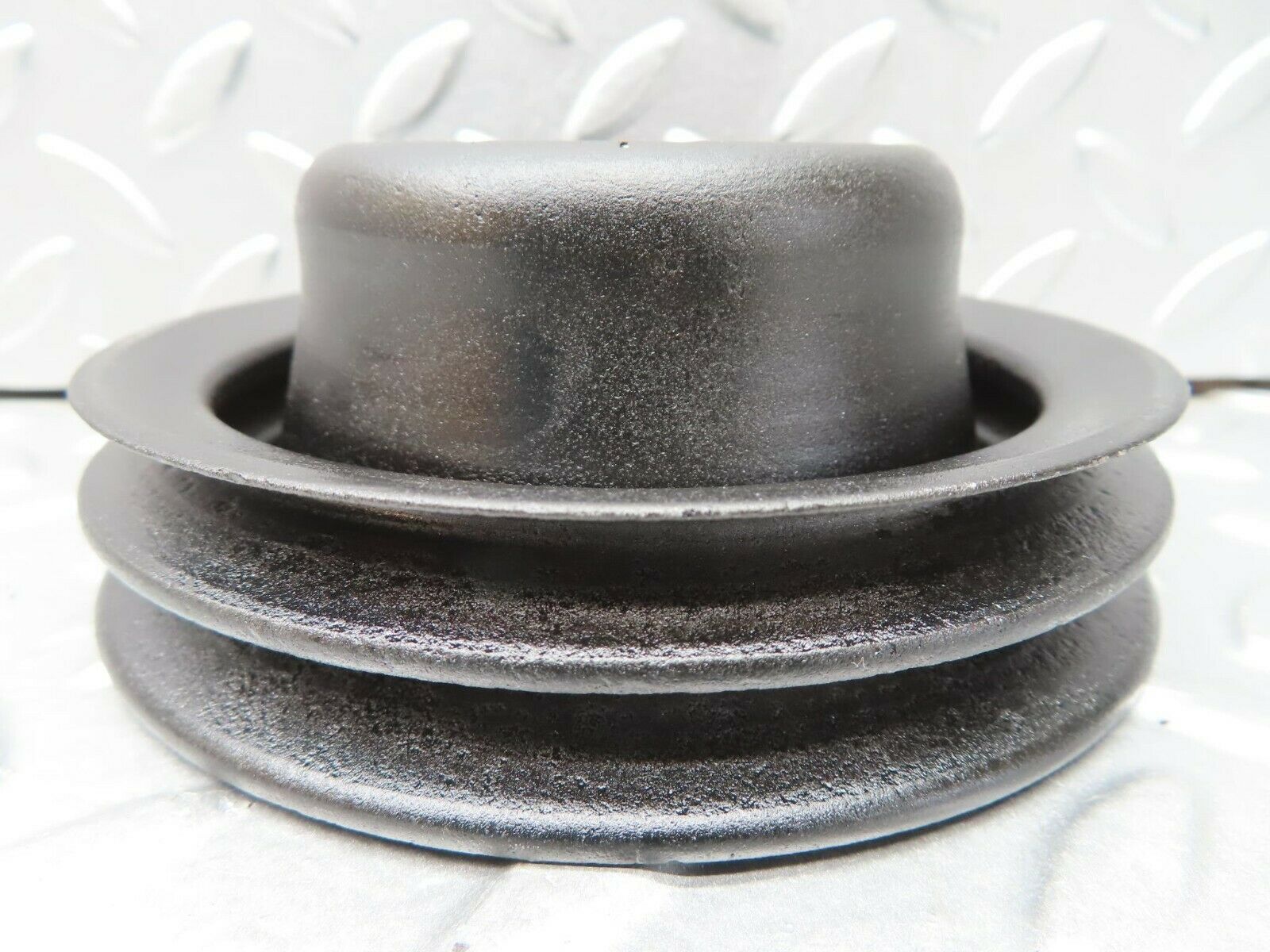 15701 Mercedes-Benz R107 450SL Water Pump Pulley