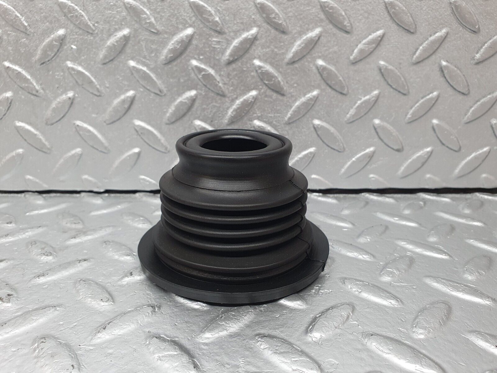 41602 Mercedes-Benz W124 200E Steering Column Rubber 1244620396