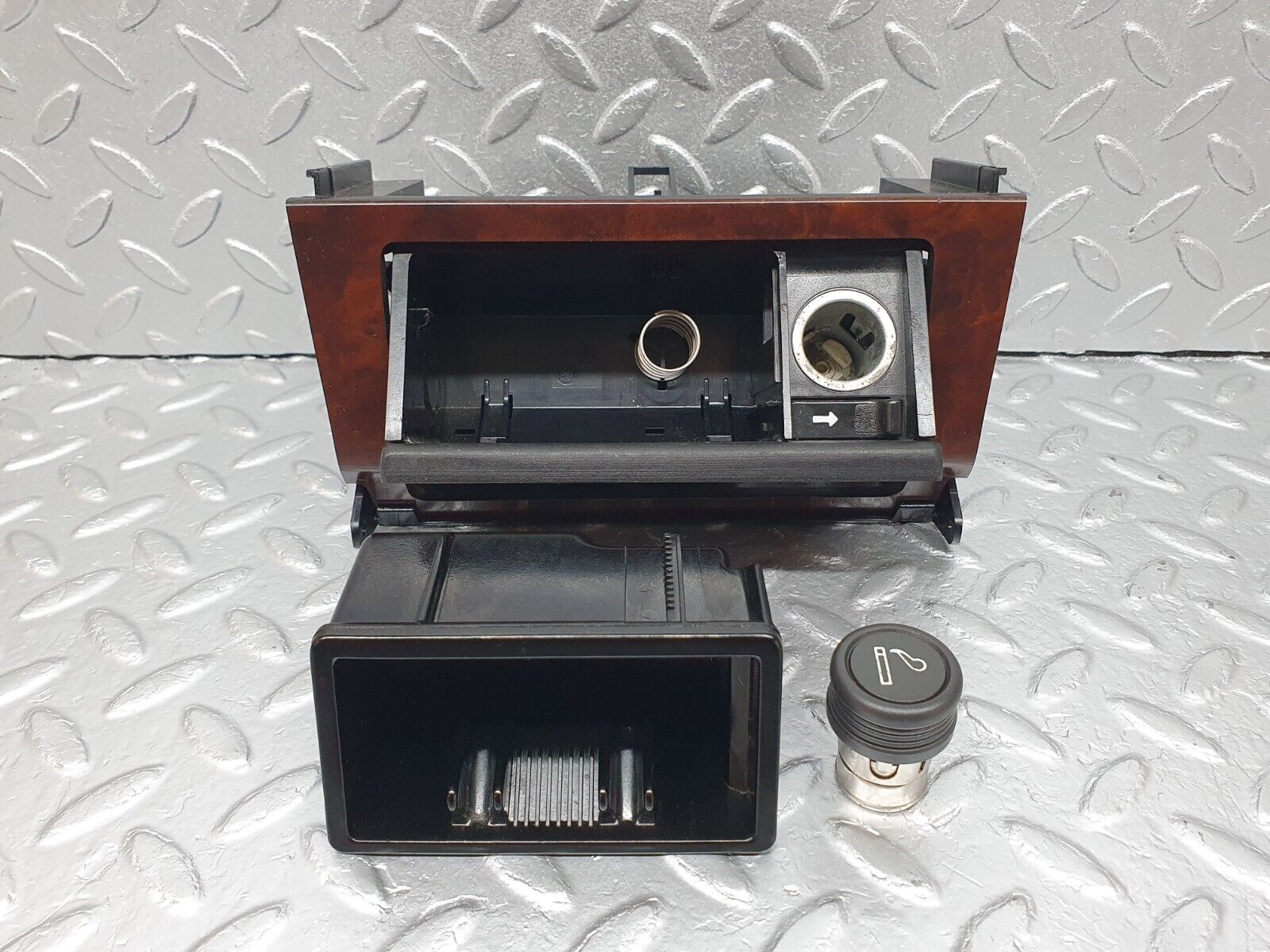 41910 Mercedes-Benz W202 C200 Centre Console Ashtray Wood Finish 2028100028