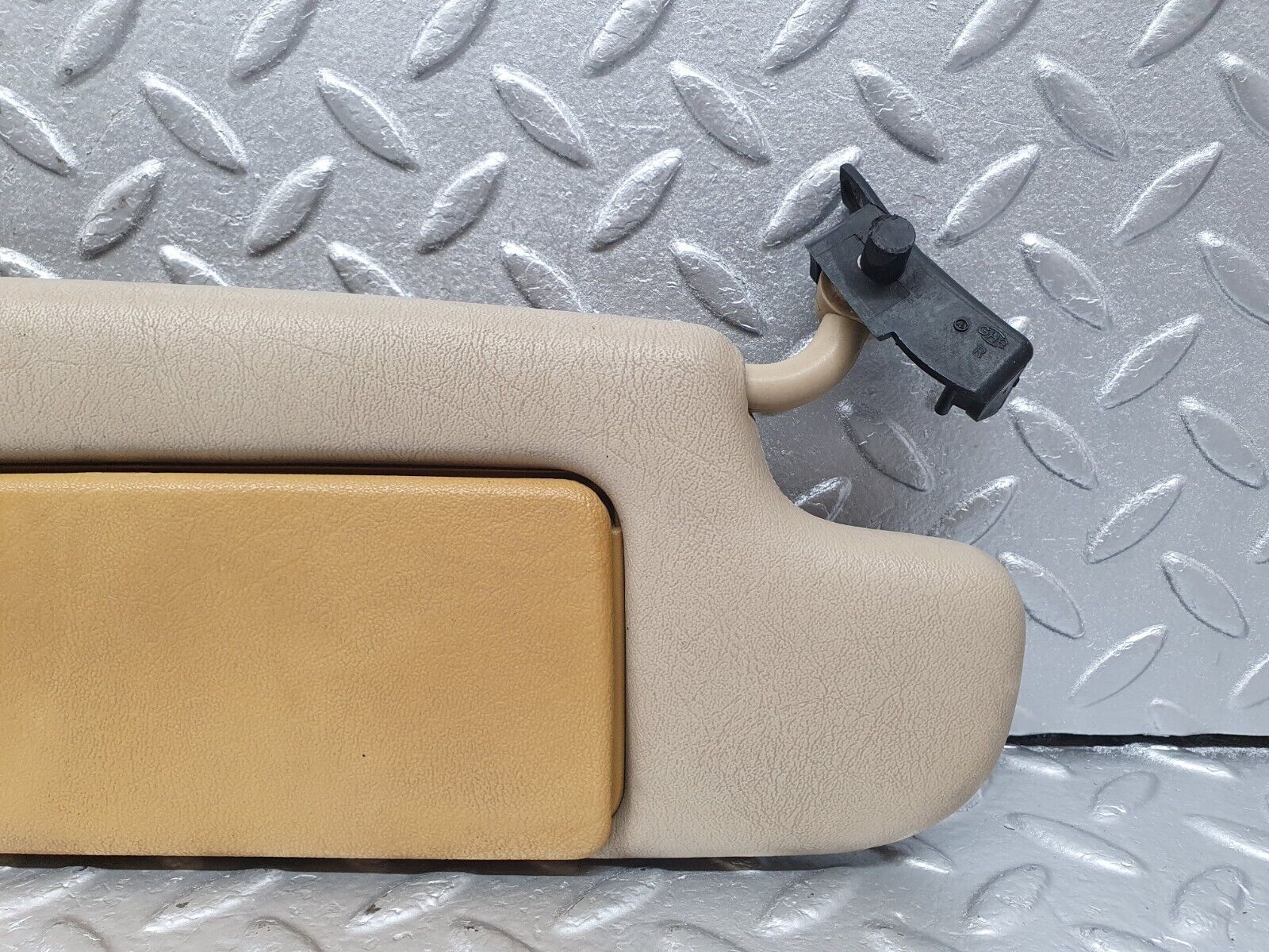 42230 Mercedes-Benz R129 320SL Coupe Sun Visor Right Side Beige